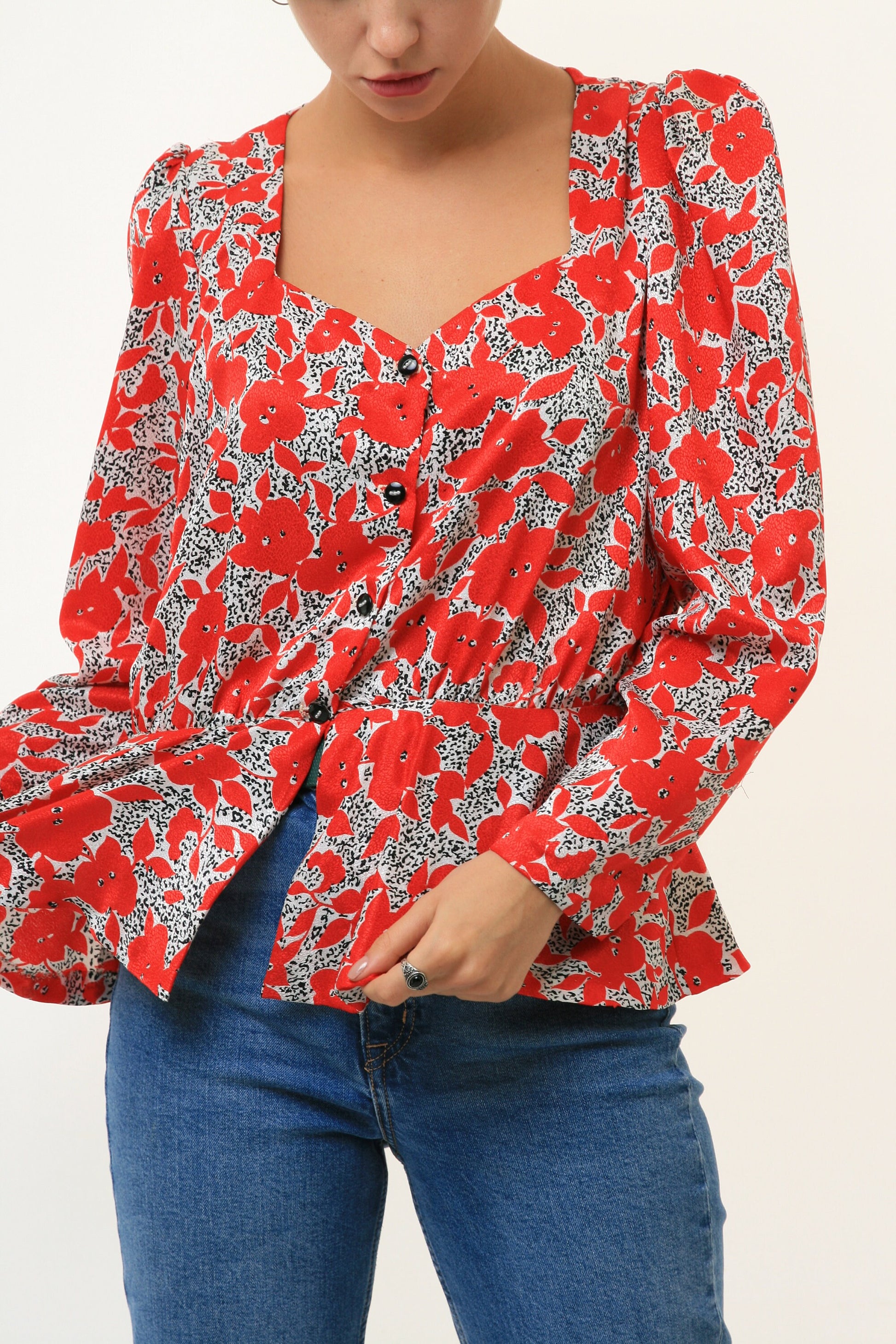 Vintage Woman Classic Floral Red Long Sleeve Oversized Buttons Up Woman Blouse/ 80s Vintage Floral Red Blouse Shirt 3319