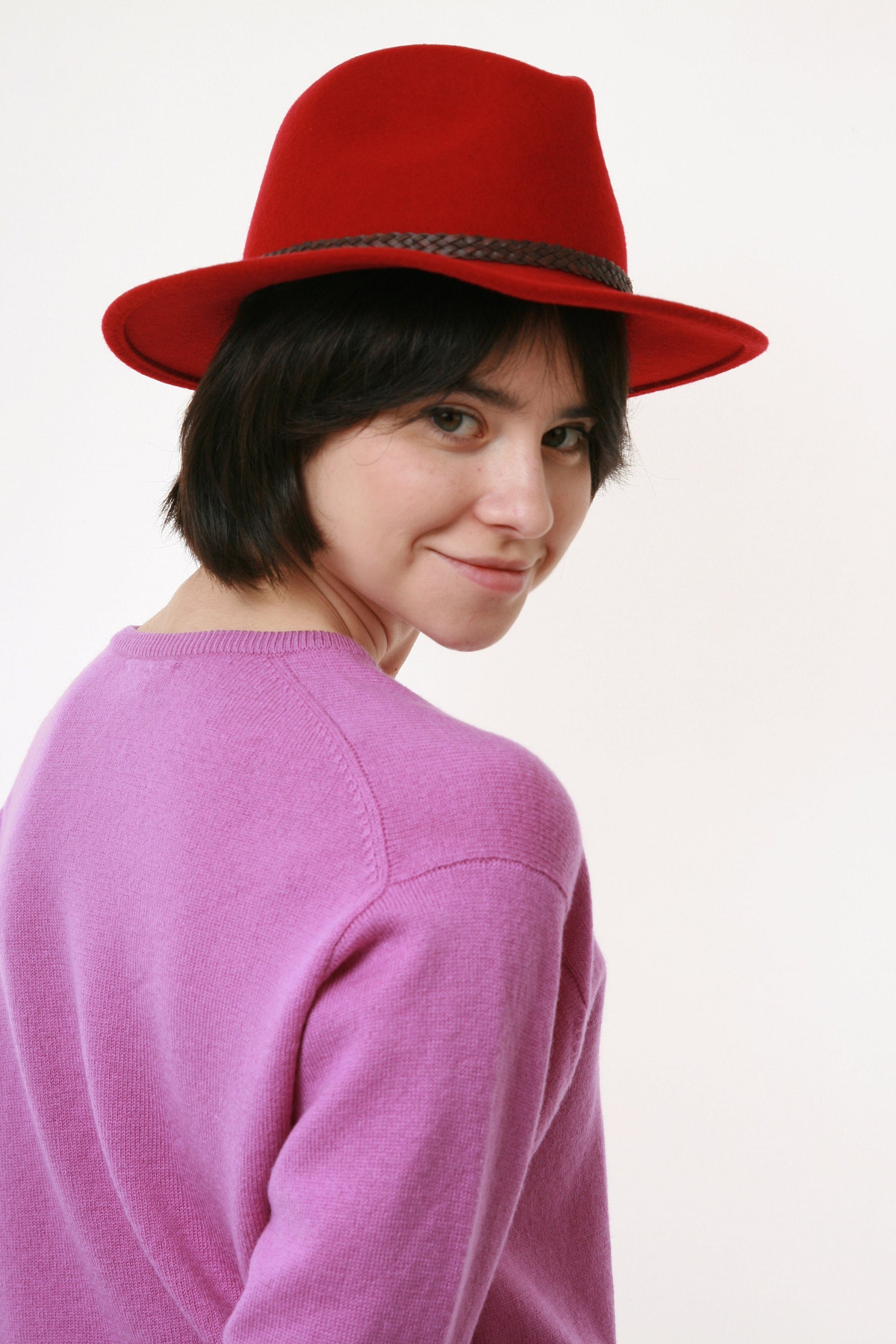 70s Vintage Woman Retro Fedora 100% Wool Hat size M Medium 3375/ Retro Woman Fedora Wool Hat/ Vintage Woman Red Maroon Hat size M Medium