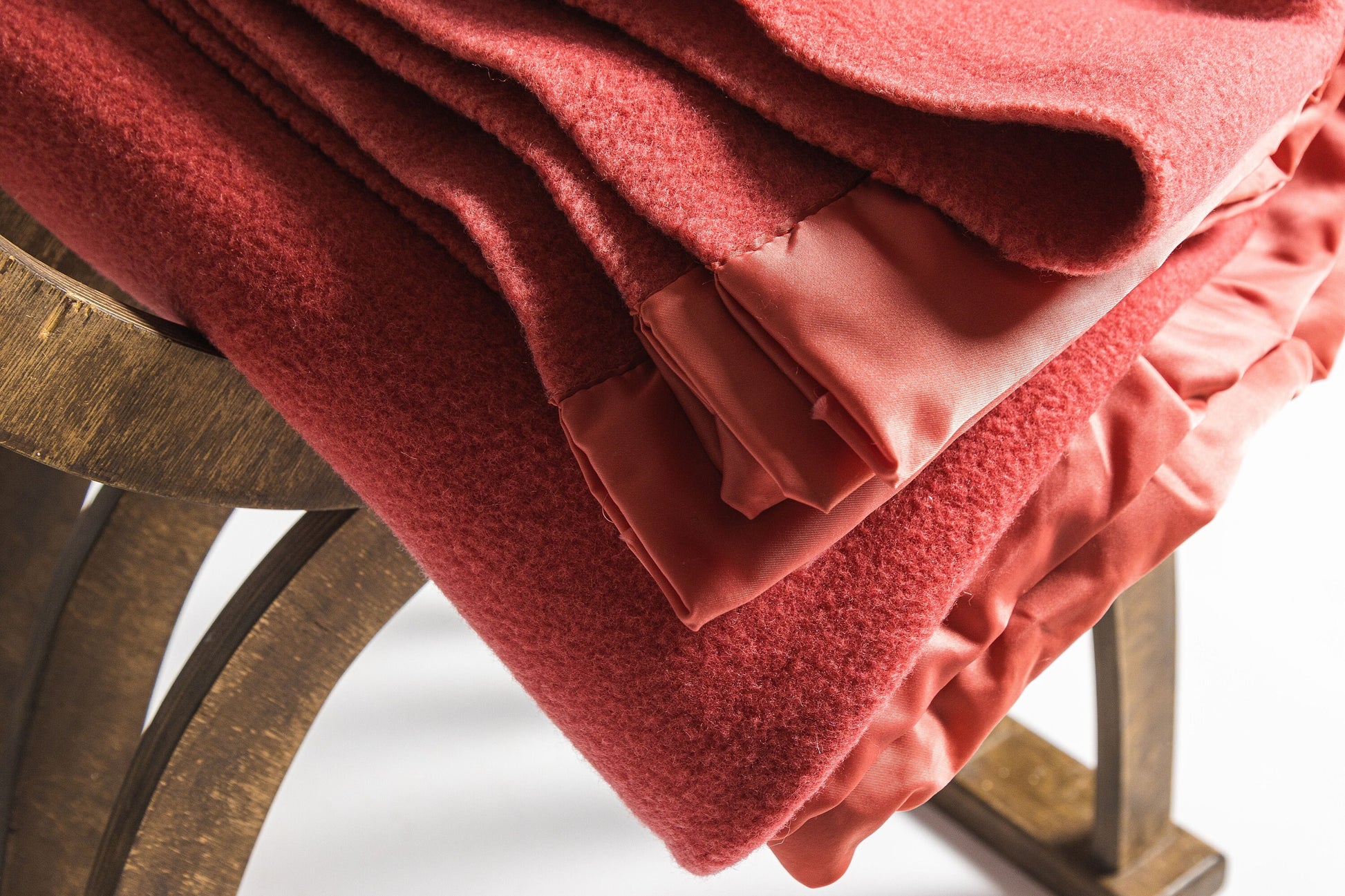 70s Vintage Wool Woolmark Pink Heavy Blanket 01/ Vintage Wool Home Blanket made in Switzerland 220 cm 180 cm