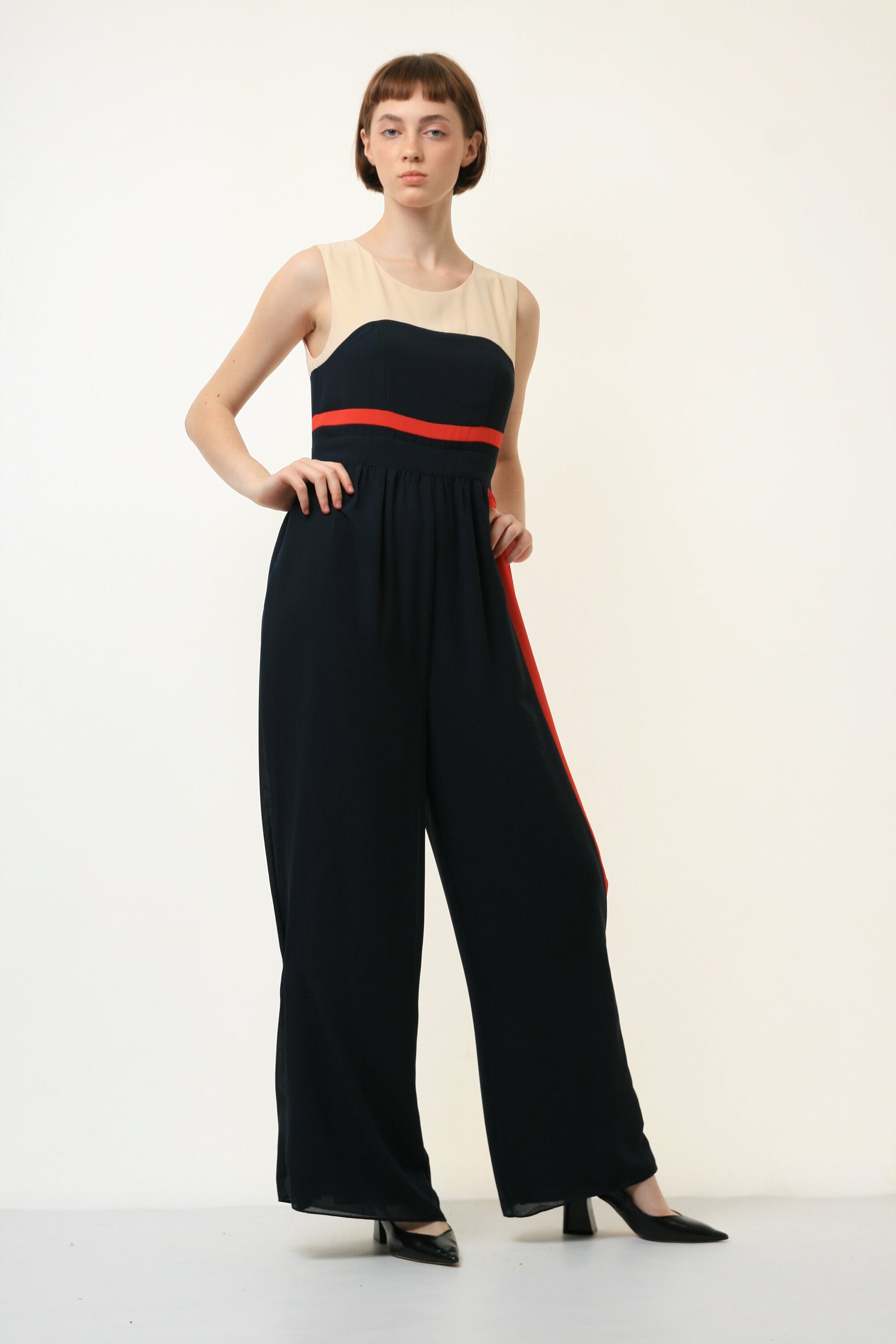 70s Vintage Black Sleeveless Woman Wide Legs Short Sleeve Summer Jumpsuit fits S -M 4511/ 80s Vintage Woman Summer Jumpsuit Romper