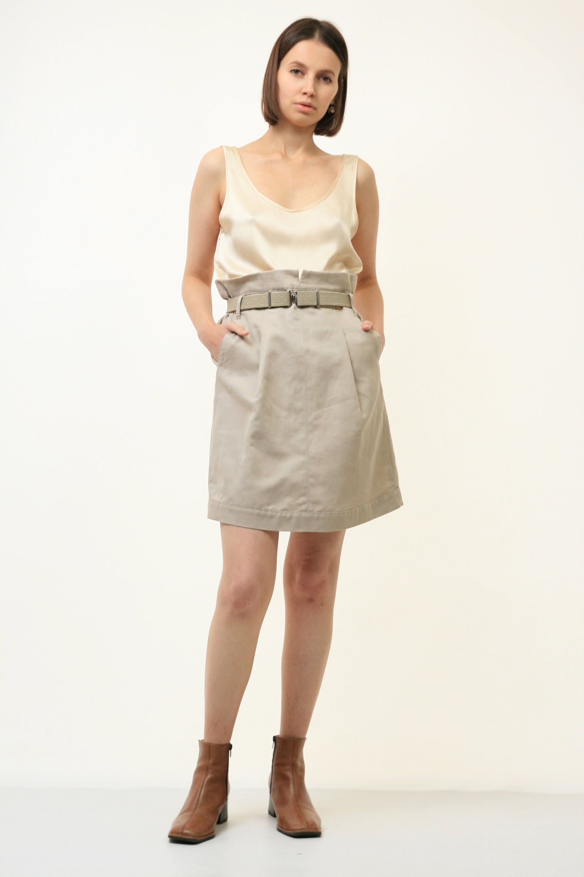 90s Vintage Max Mara High Waisted Grey Mini Skirt 4587/ Vintage Woman Max Mara Grey Skirt/ Vintage Max Mara/ Vintage Woman Clothing