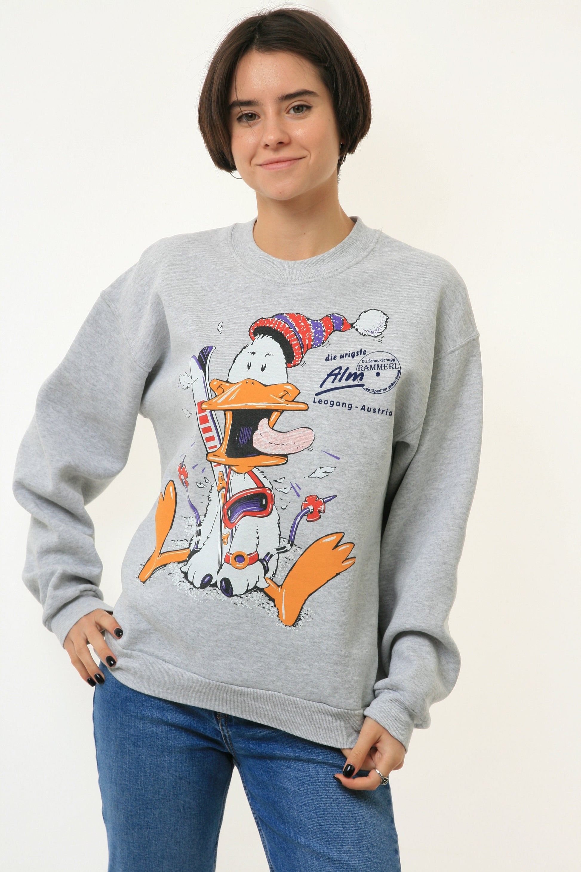 90s Vintage Retro Sport Cartoon Animal Graphic Print Woman Sweatshirt 19031. Vintage Woman Cartoon Deisney Jumper. Vintage Graphic Sweater.