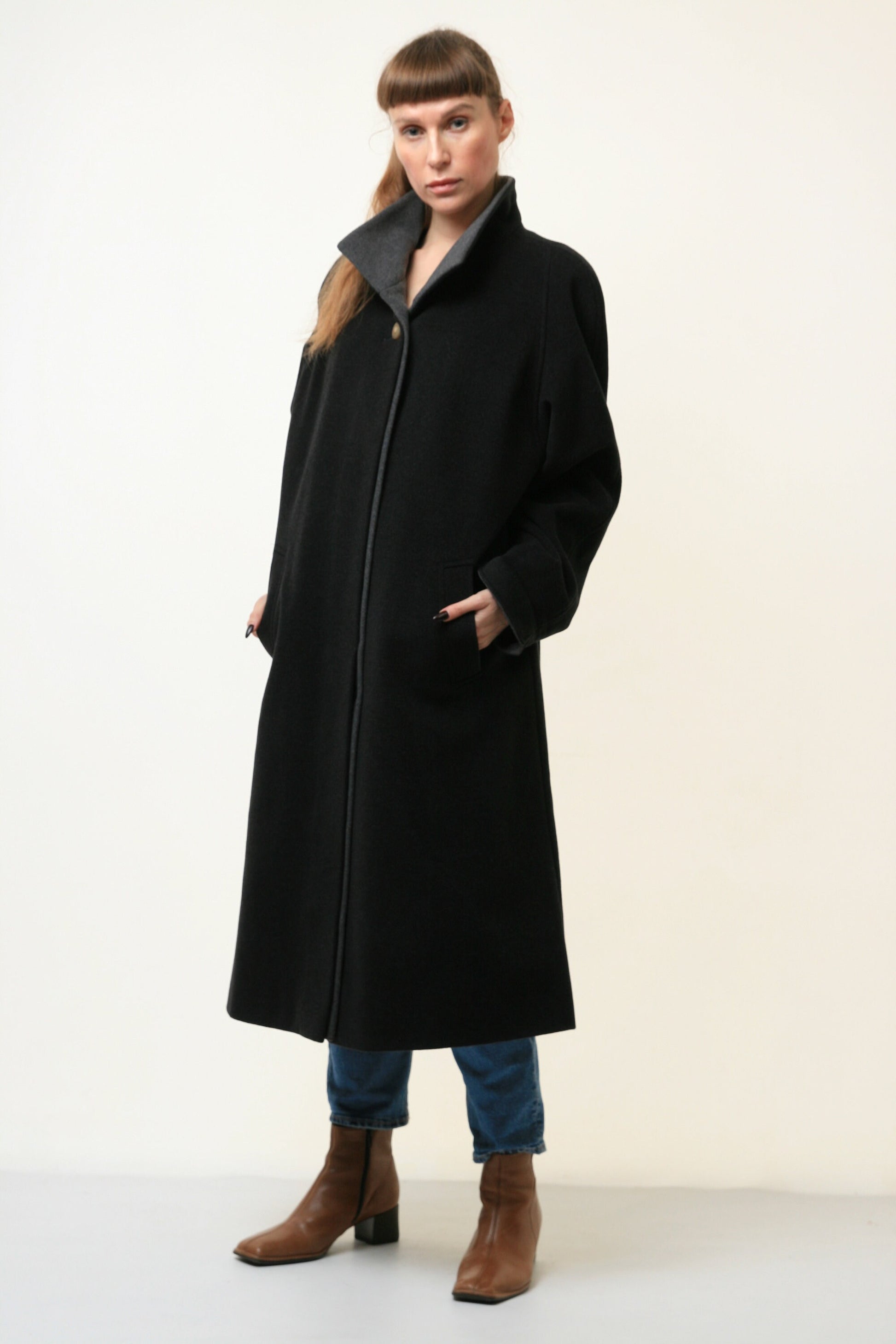 80s Woman Lambswool Coat Women Vintage 80s winter coat long wool coat outerwear maxi winter coat vintage clothing size Medium 4662