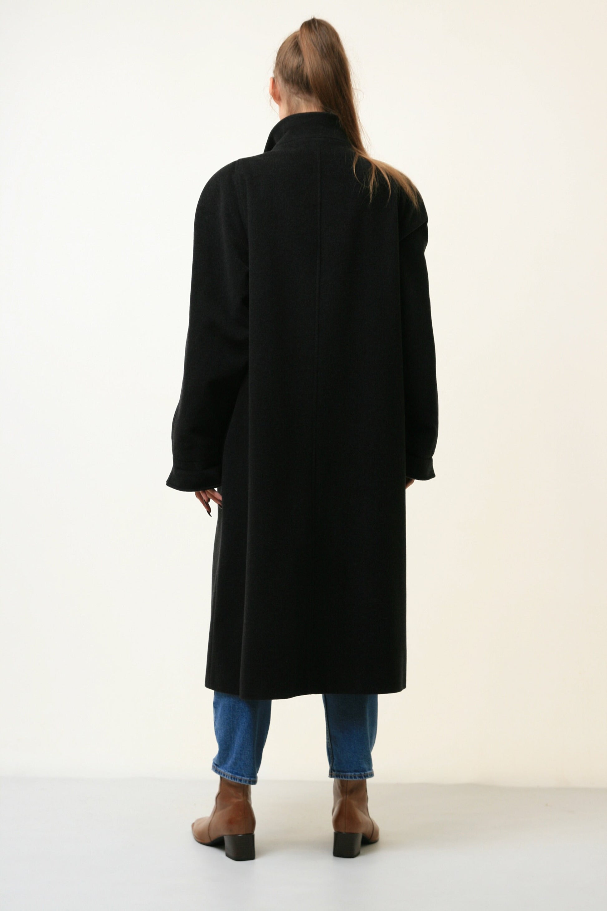 80s Woman Lambswool Coat Women Vintage 80s winter coat long wool coat outerwear maxi winter coat vintage clothing size Medium 4662