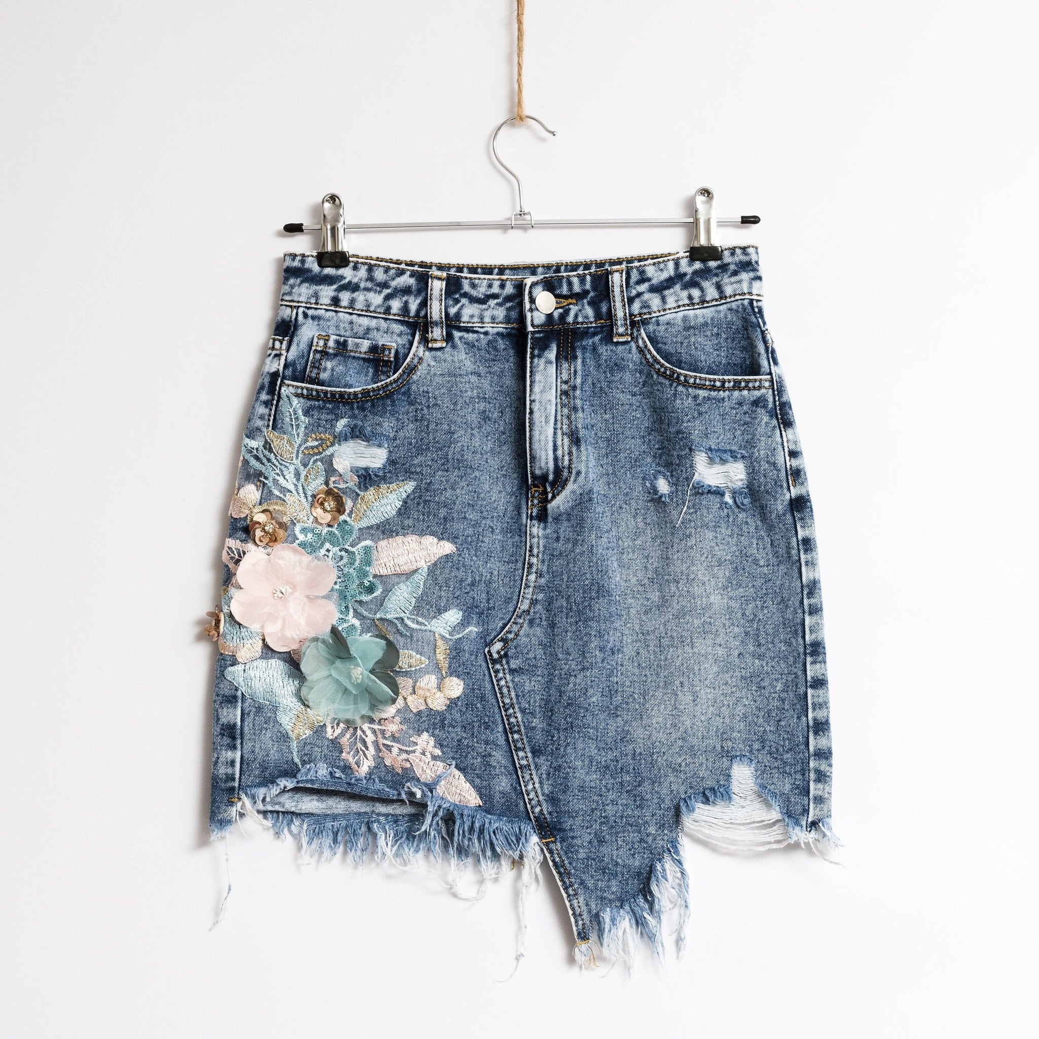 Denim Mini Skirt | 80s Vintage High Waisted Fitted Pencil Skirt Mom Jean Skirt size XS S 4770/ Vintage Denim Mini Skirt with Flowers