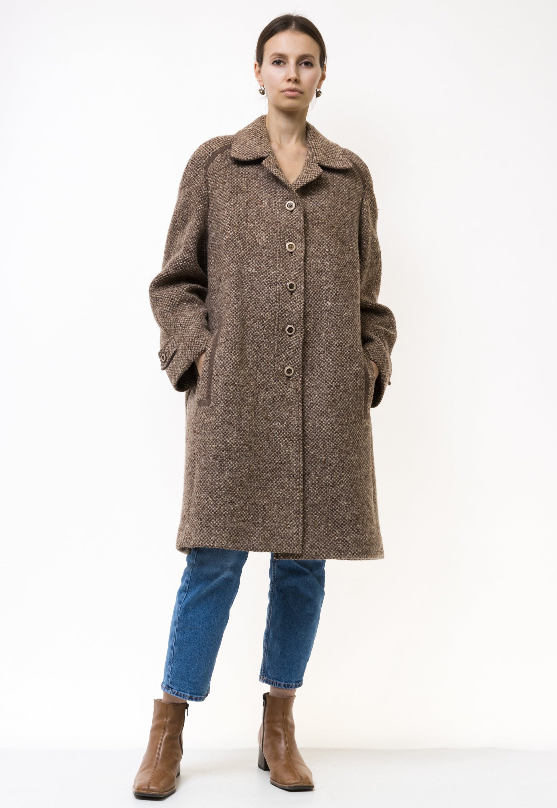 70s Vintage Rare A Line Wool Woolmark Long Sleeve Beige Midi Buttons Long Style Coat Size M Medium 5059. Vintage Woman Midi Wool Coat