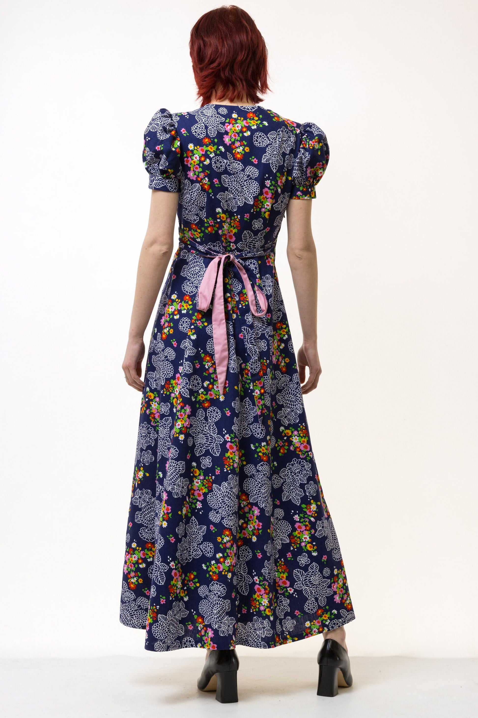 Vintage 80s Maxi Length Blue Floral A Line Short Sleeves Dress size S M / Vintage Woman Maxi Length Dress/ Vintage Woman Dress