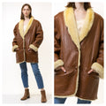 80s Vintage Leather Sheepskin Shearling Fastens Coat size Medium/ Vintage Leather Shearling Coat/ Vintage Woman Winter Leather Coat