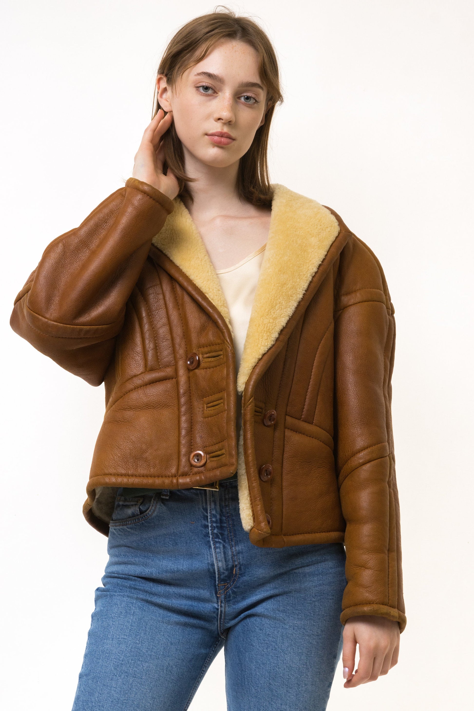 80s Vintage Sheepskin Leather Shearling Fastens Jacket size Medium/ Vintage Crop Shearling Jacket/ Vintage Woman Winter Leather Coat