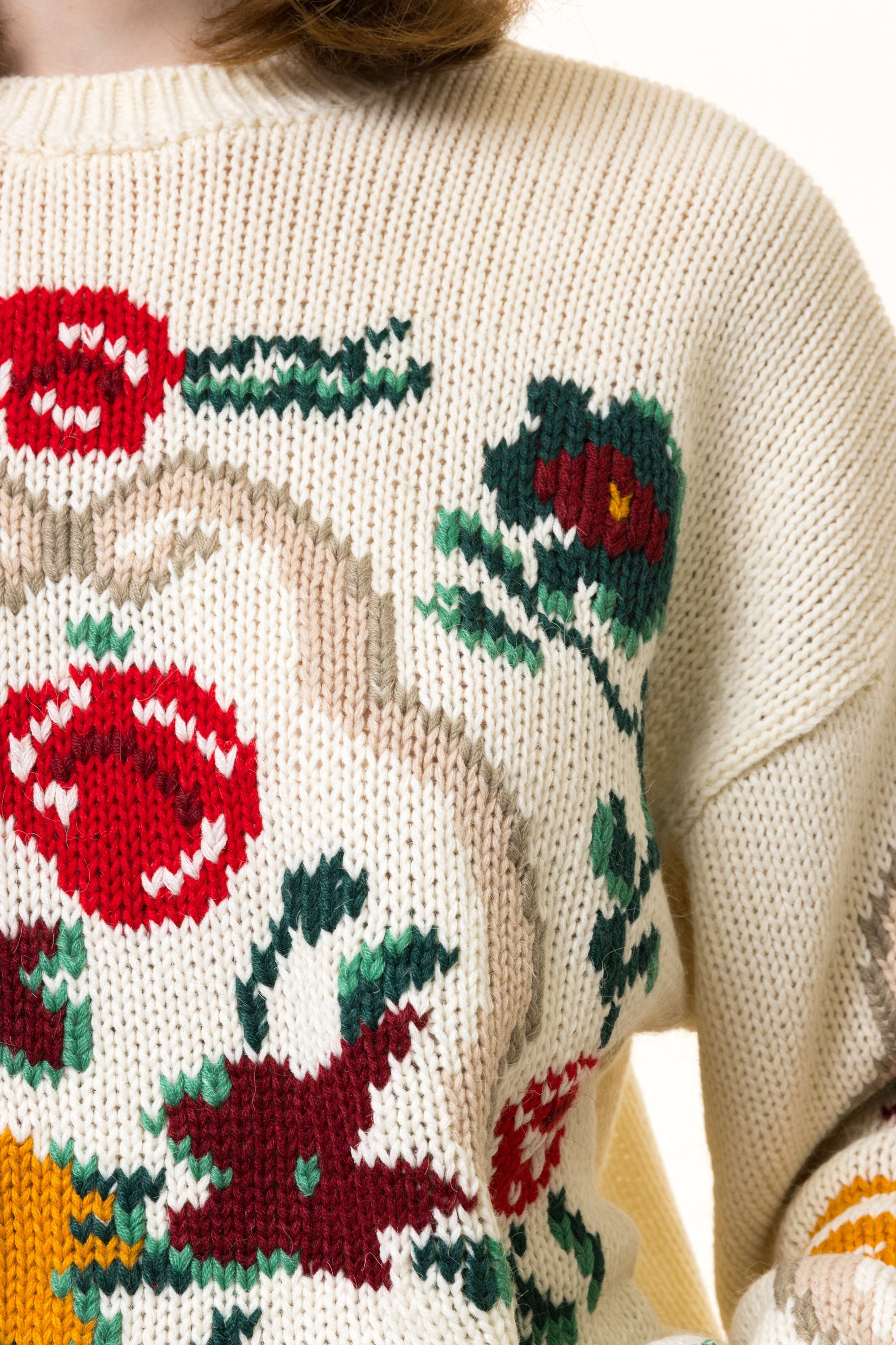 Vintage White Knitted Embroidered Women's Acryl Sweater Embroidered Multi Small Flowers Sweater Pullover Vintage Pullover Small size