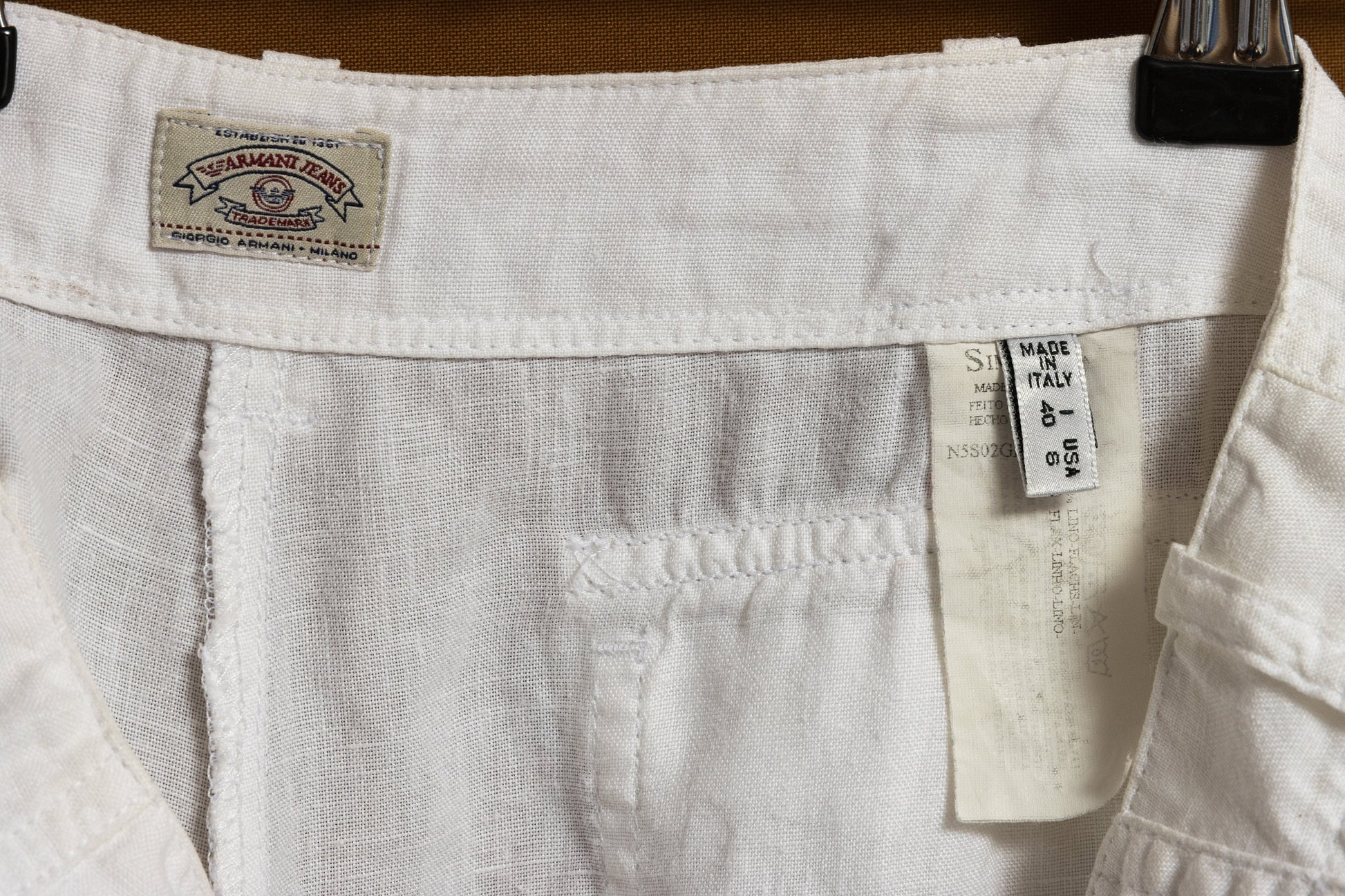 80s Armani Jeans Vintage High Waisted White Linen Bermuda Shorts Size Small/ Vintage Woman Clothing/ Vintage Woman Armani Shorts size Small