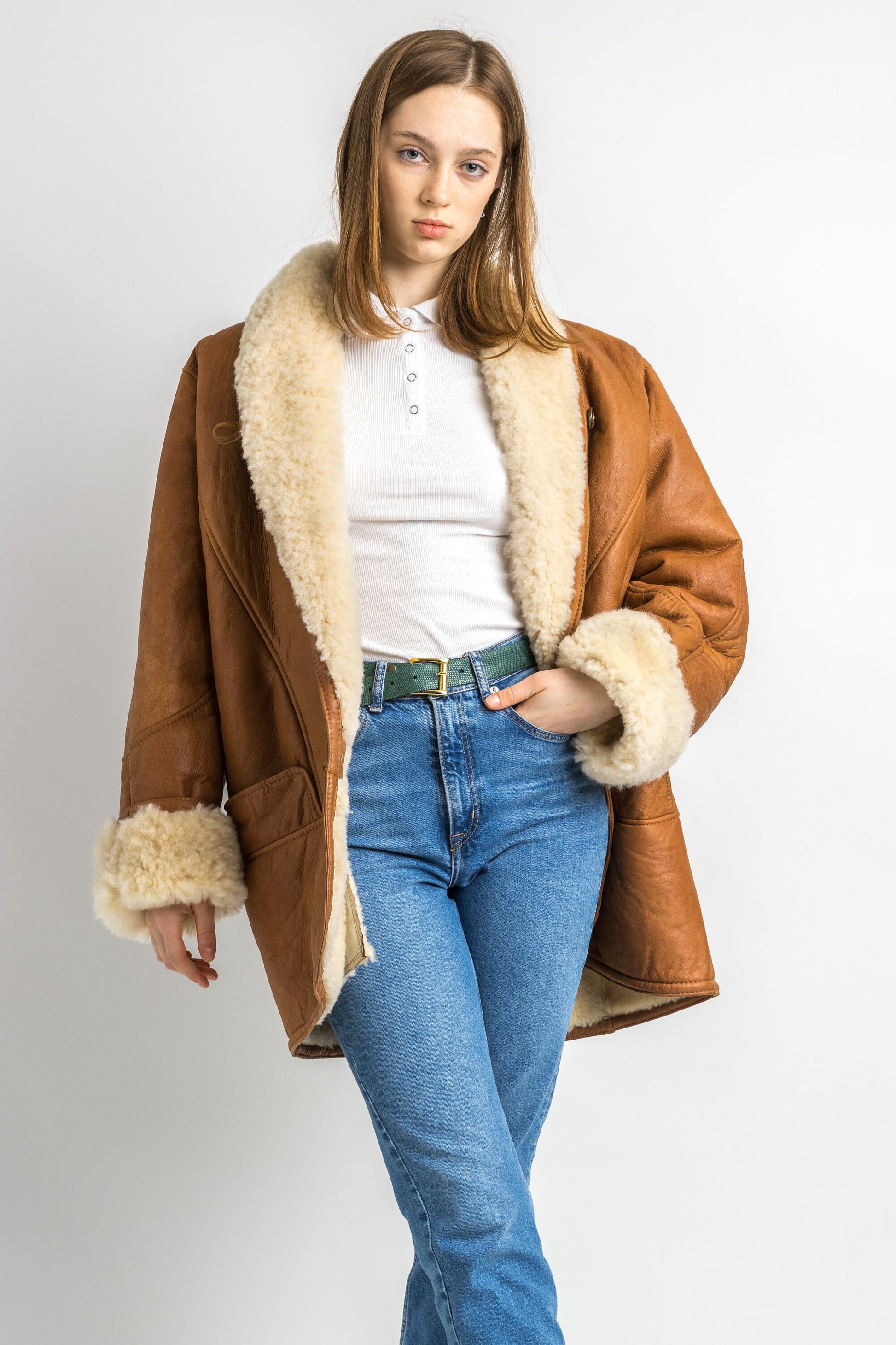 80's Shearling Coat vintage brown sheepskin shearling winter classic raglan sleeve patchwork overcoat sustainable fashion size L Large