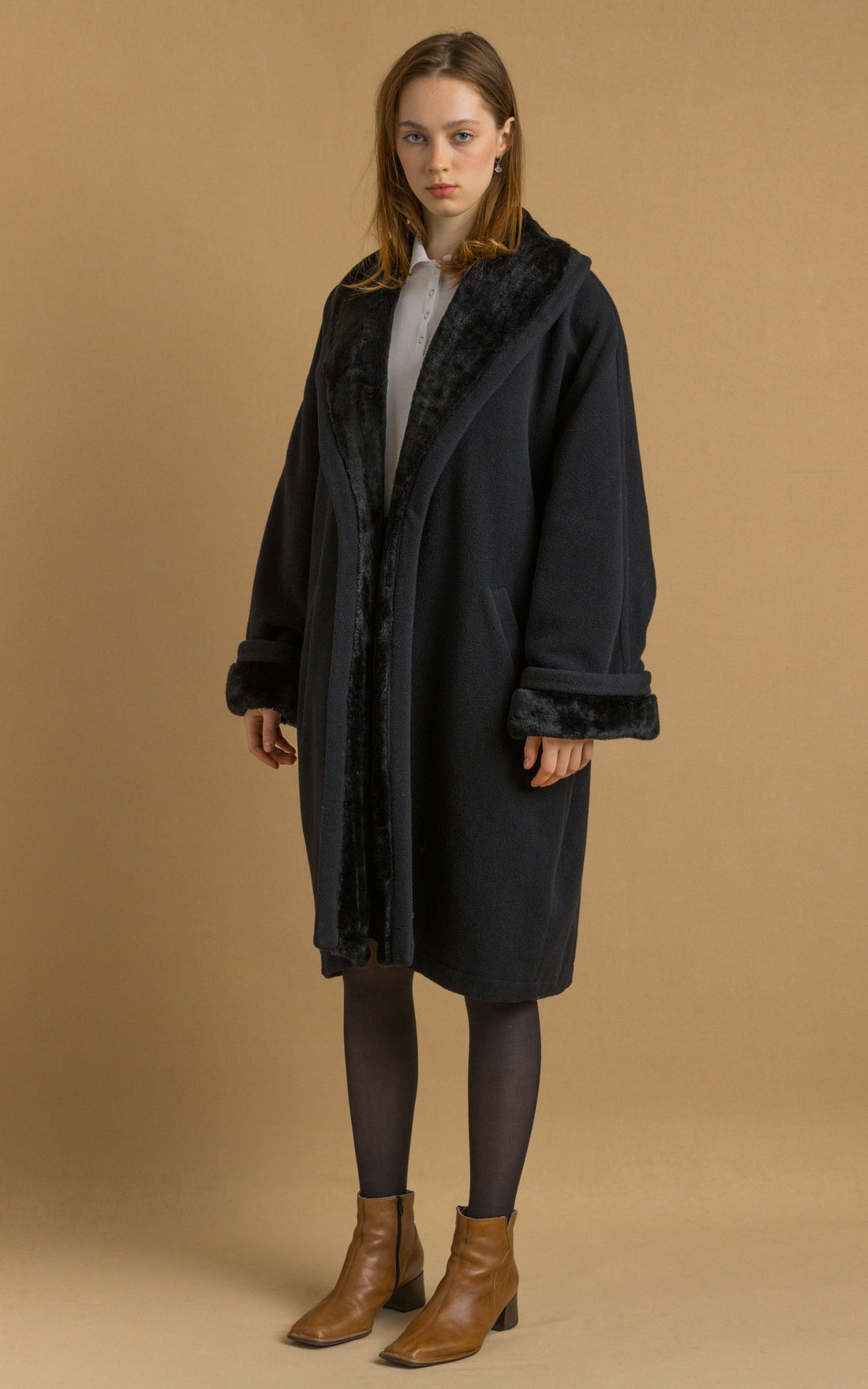 80s Woman Lambswool Coat Women Vintage 80s winter coat long wool coat outerwear maxi winter coat vintage clothing size Medium. In black