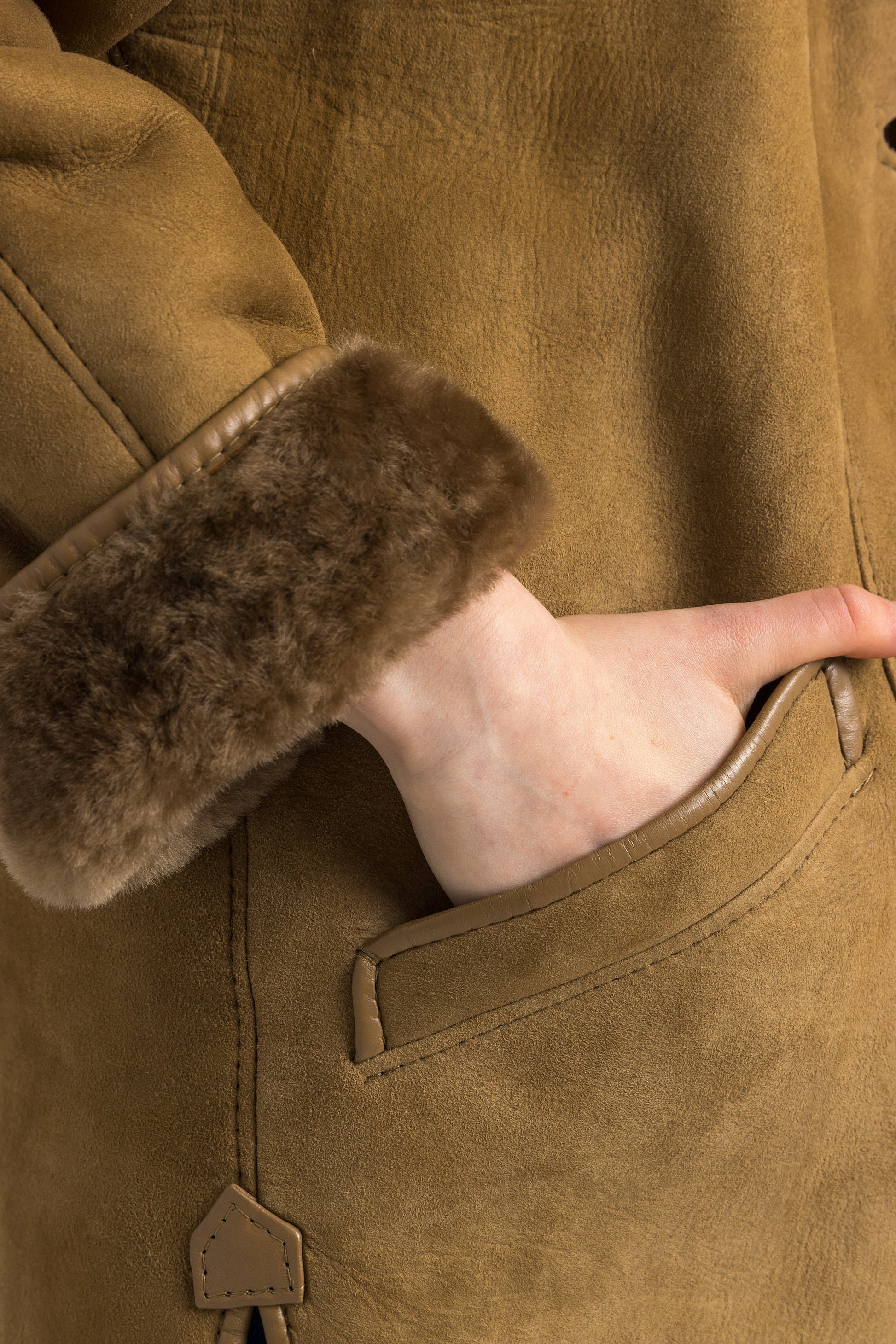 Deadstock Sheepskin Coat 70s, Size S, Brown Suede Vintage Coat, Casual Slouchy Coat, Worn In Shearling Coat, Sustainable Winter Outerwear