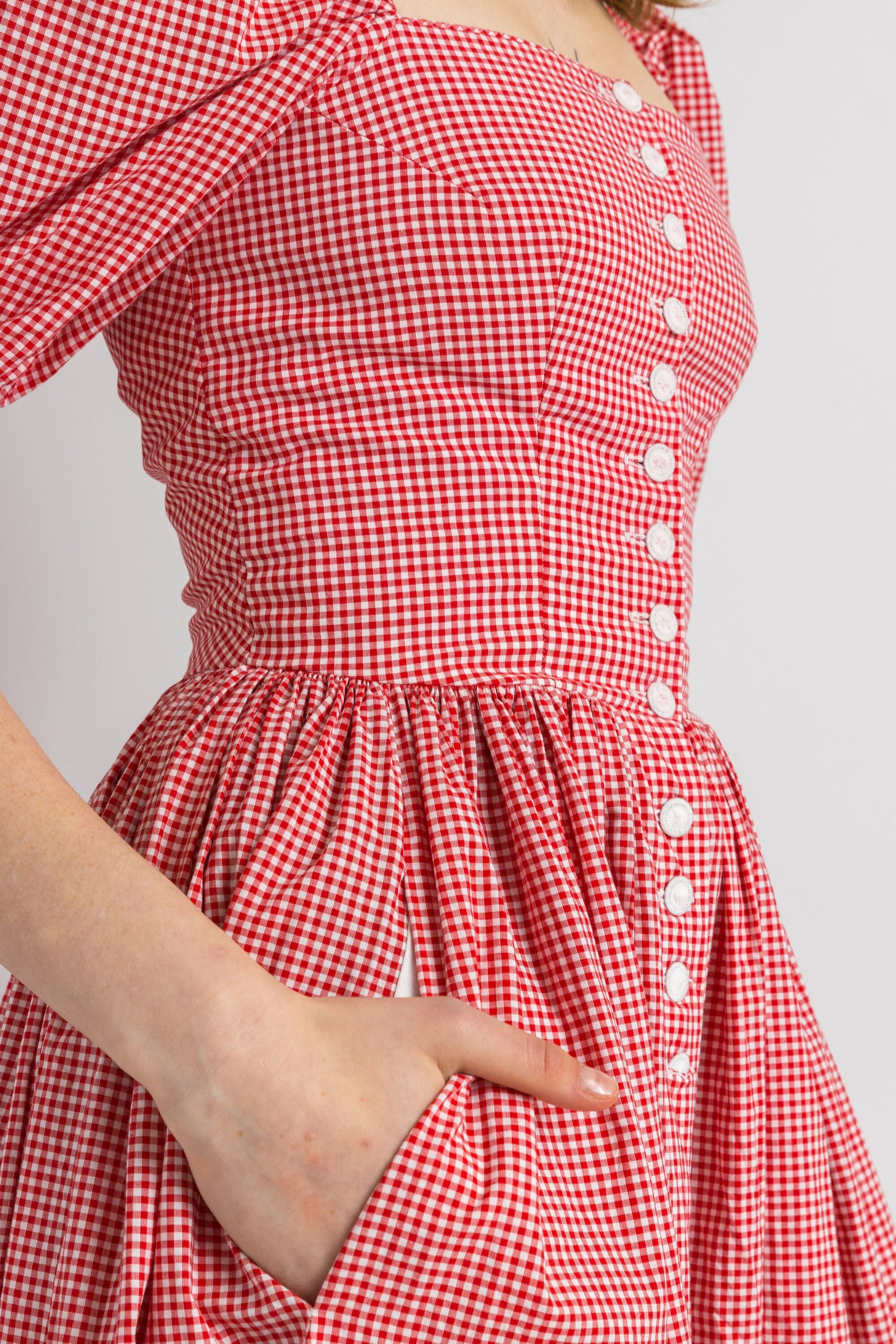 Vintage 80s Austrian Folk Dress with Puffy Sleeves, White & Soft Red Check Pattern Cottage core Dress, Peasant/Tracht/Dirndl/Oktoberfest