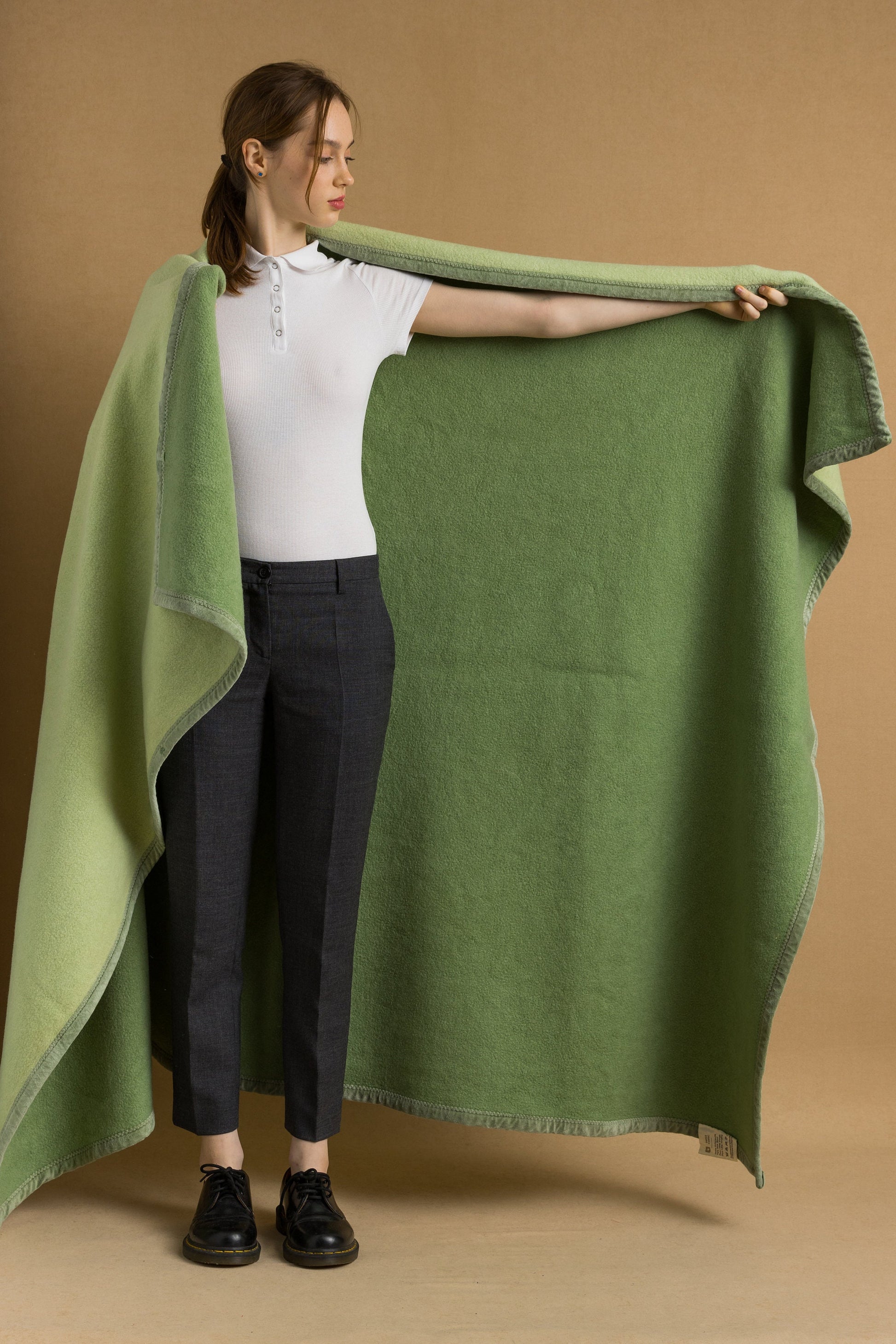 70s Vintage Wool Woolmark Escimo Light Green Heavy Blanket/ Vintage Wool Home Blanket 200 cm 150 cm