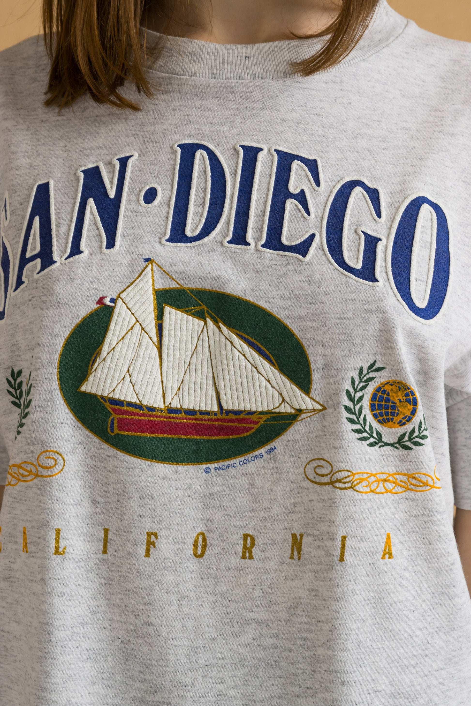 90s Vintage Gildan Tee/ San Diego made in USA Graphic T Shirt - Women's M | Vintage Gray Graphic Print Tee