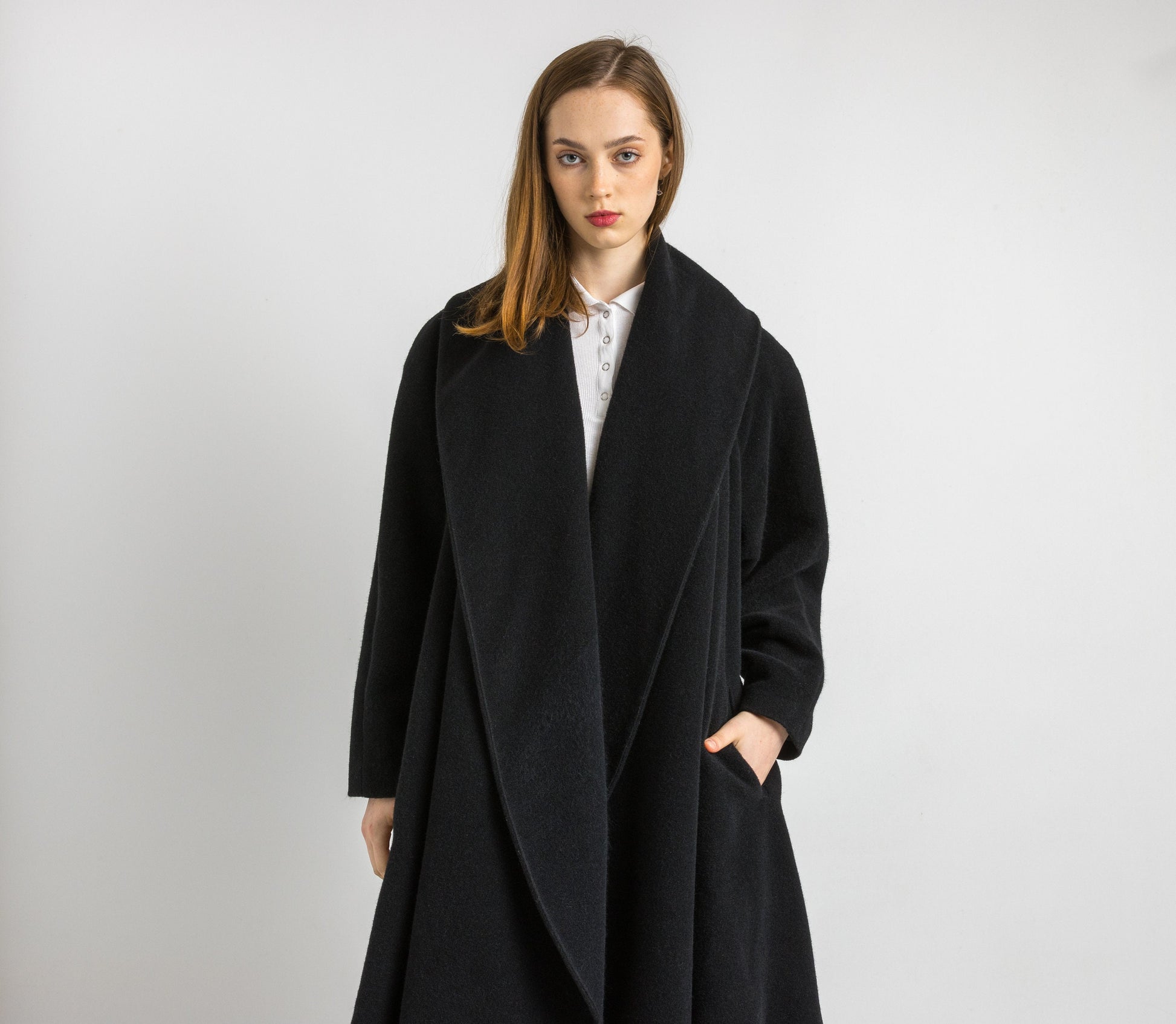 80s Woman Lambswool Coat Women Vintage 80s winter coat long wool coat outerwear maxi winter coat vintage clothing size Small