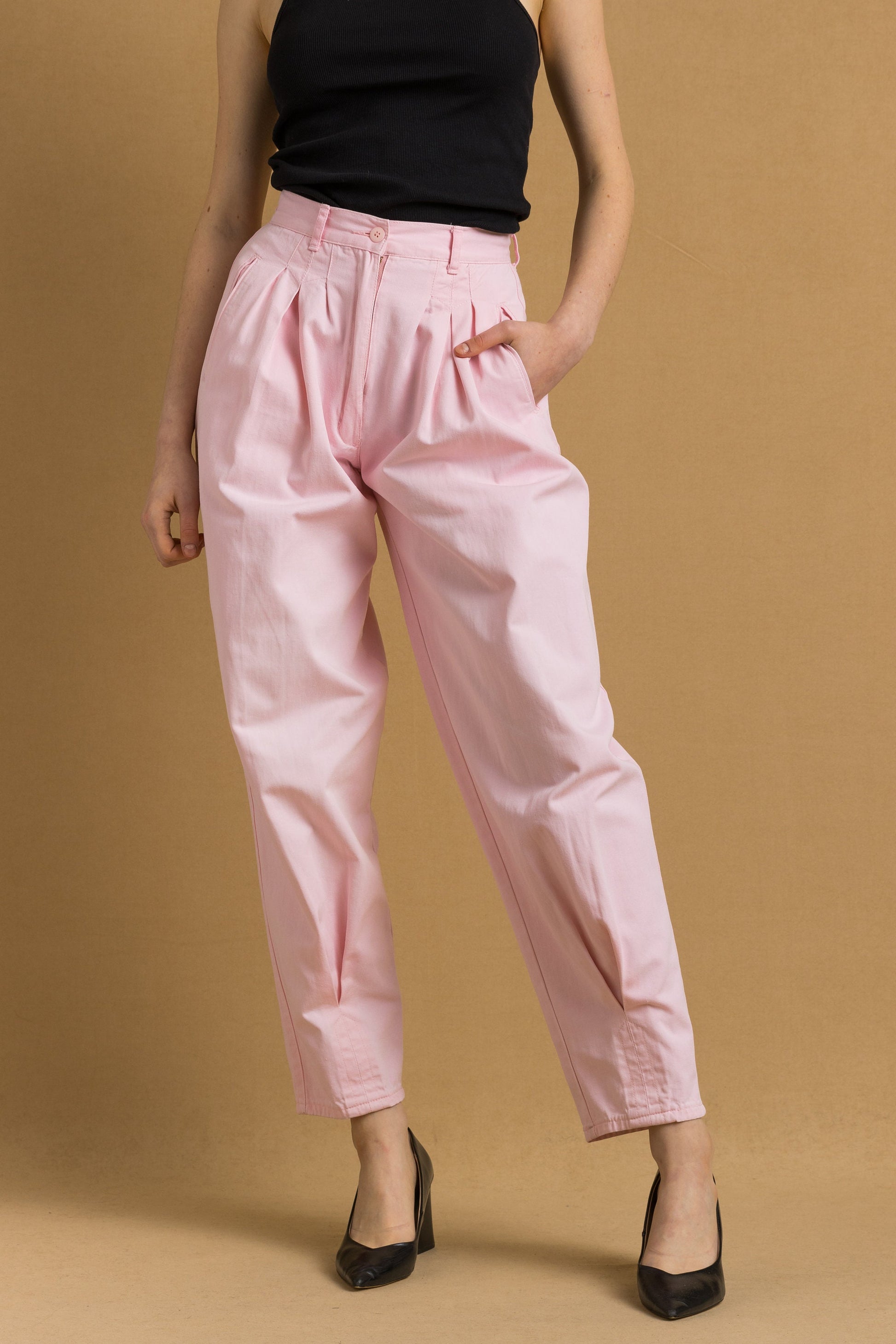 80s Vintage Pink Tapered Cotton High Waisted Woman Summer High Waisted Moms Trousers fits size Small