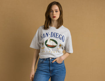 90s Vintage Gildan Tee/ San Diego made in USA Graphic T Shirt - Women's M | Vintage Gray Graphic Print Tee