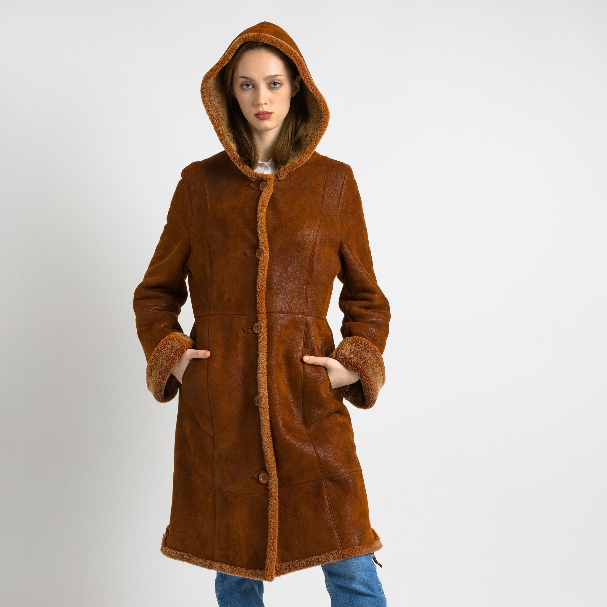 80s Vintage Suede Sheepskin Leather Shearling Fastens Coat size Large/Vintage Leather Shearling Coat/Vintage Woman Winter Suede Coat