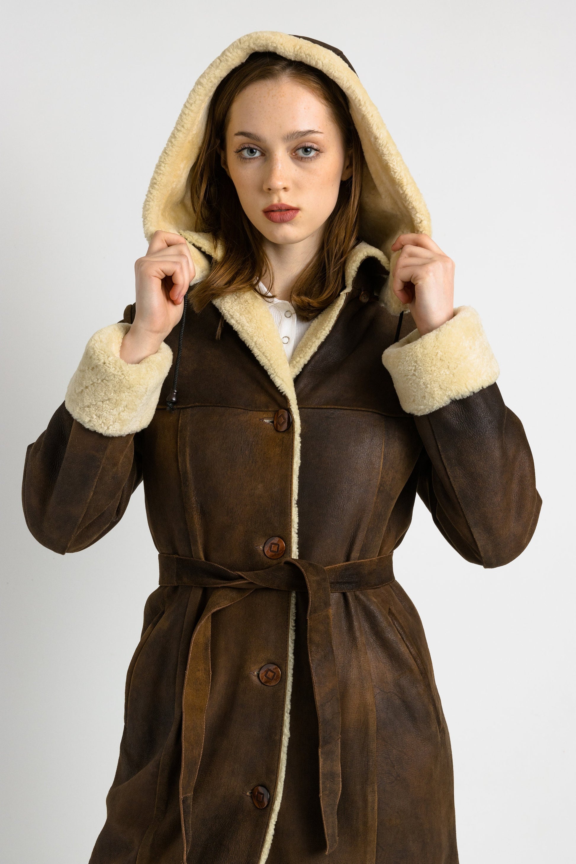 80s Vintage Suede Sheepskin Leather Shearling Fastens Coat size Small/Vintage Leather Shearling Coat/Vintage Woman Winter Suede Coat