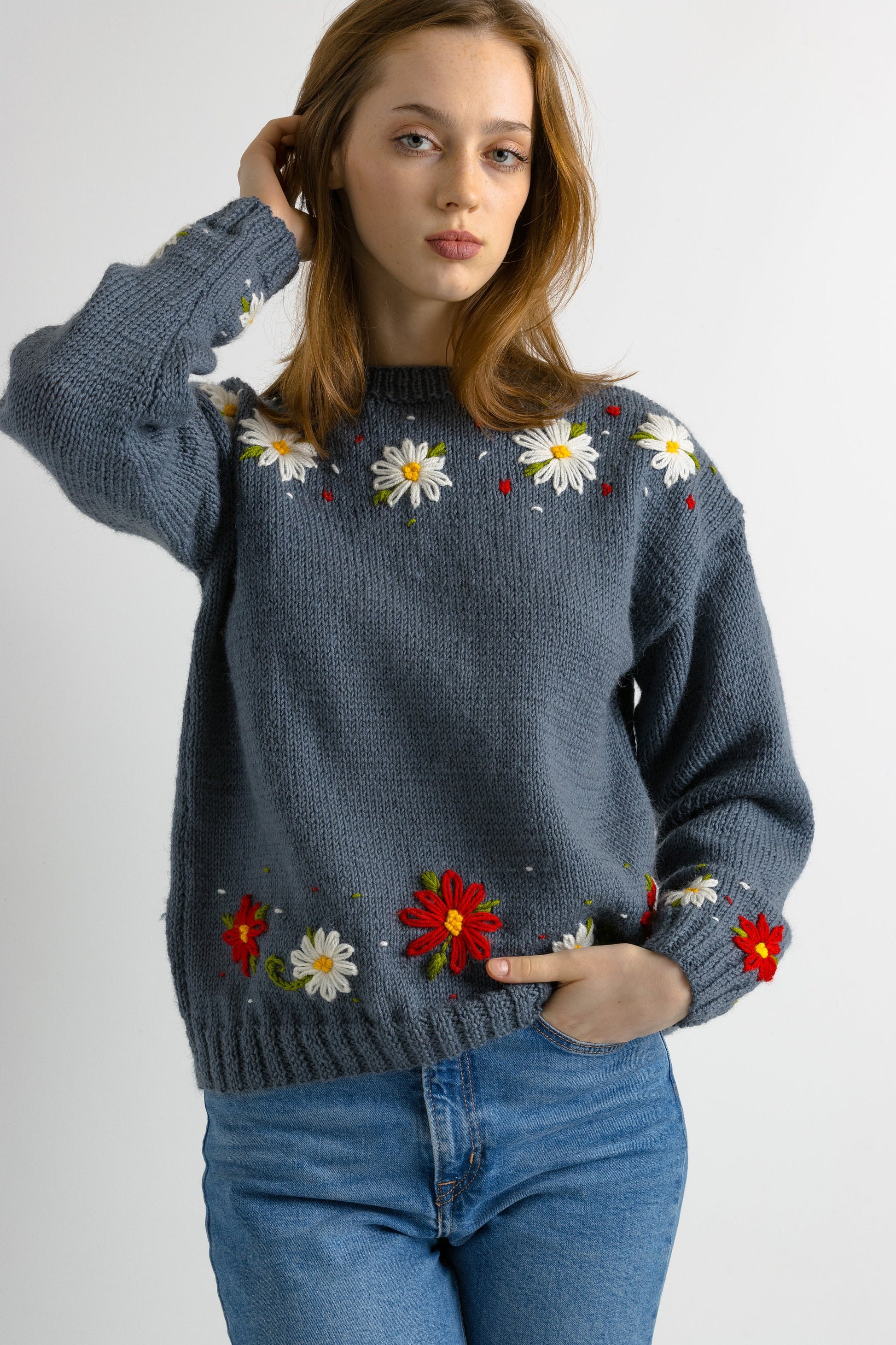 Women's Wool Jumper - Daisy - Pullover - Floral Sweater - Embroidered Pullover - Retro Flower Power - 90s Syle- Handknitted