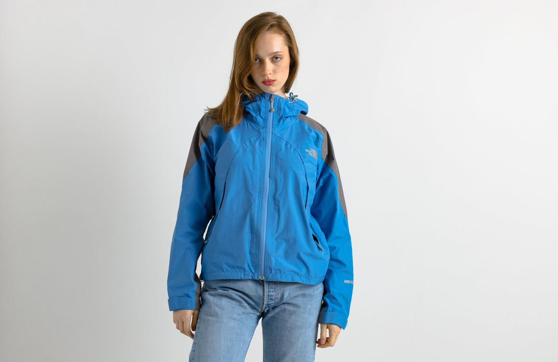 VINTAGE The North Face Gore Tex Jacket size Medium Womens Blue Fall Jacket