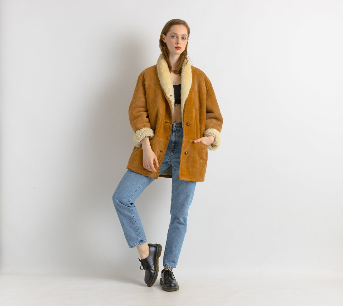 80s Vintage Suede Sheepskin Leather Shearling Fastens Coat size Womens 42/Vintage Leather Shearling Coat/Vintage Woman Winter Suede Coat