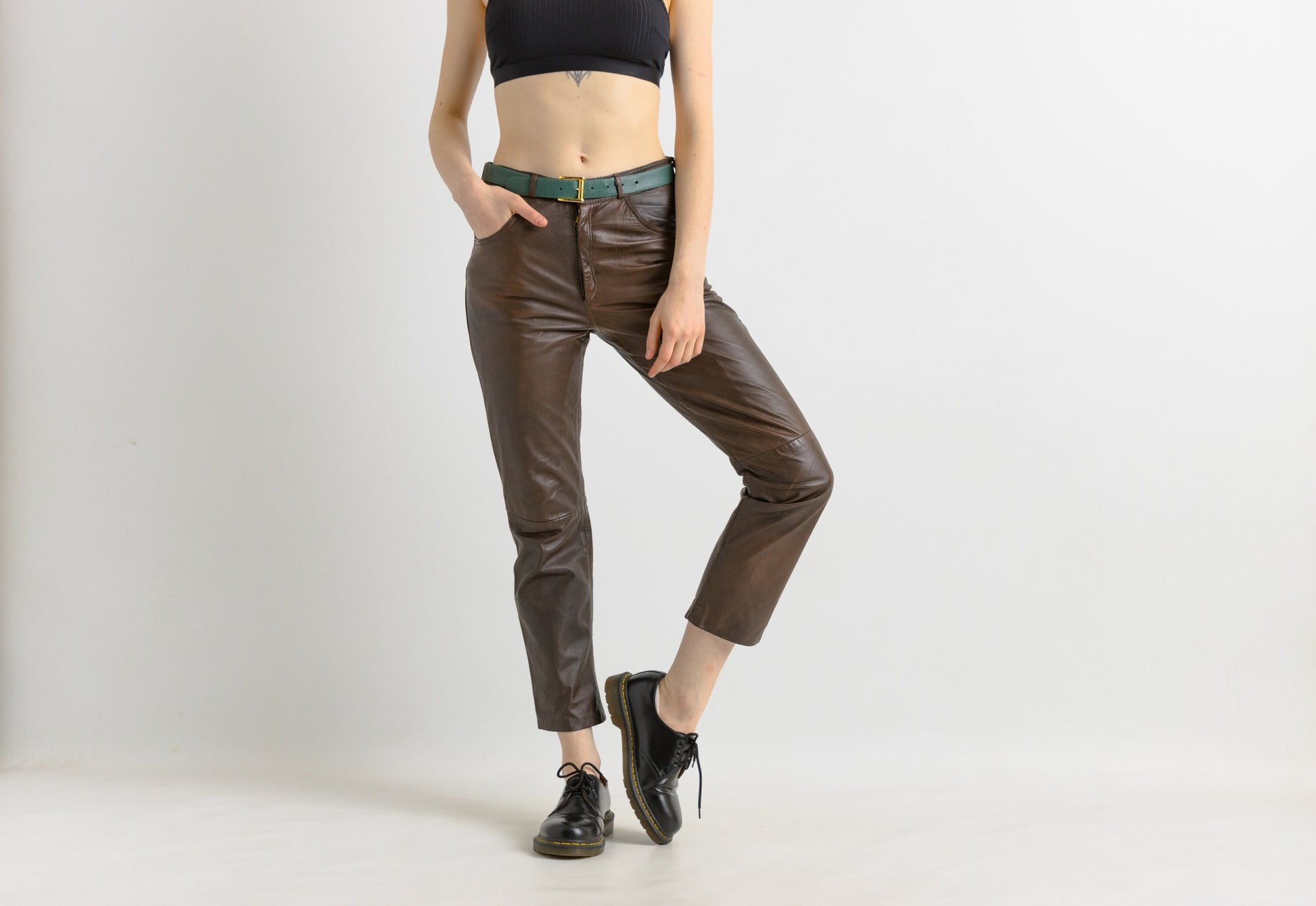 80s Vintage High Waisted Leather Woman Pants size Medium/ Vintage woman leather brown trousers/ vintage woman clothing/ vintage woman