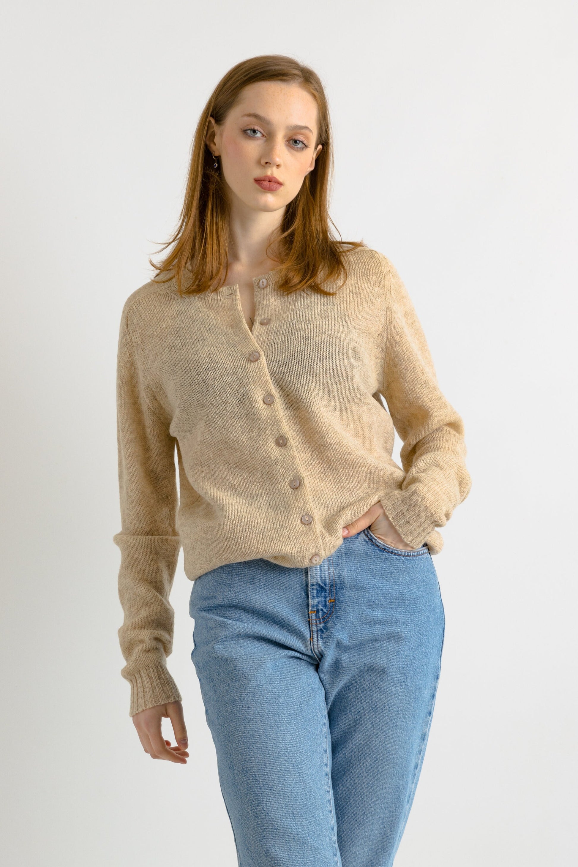 Vintage 70s Knit Sweater. Womens Pringle of Scotland Beige Wool Cardigan Minimalist Buttons Up Knitwear Old Money 90s Sweater . size M