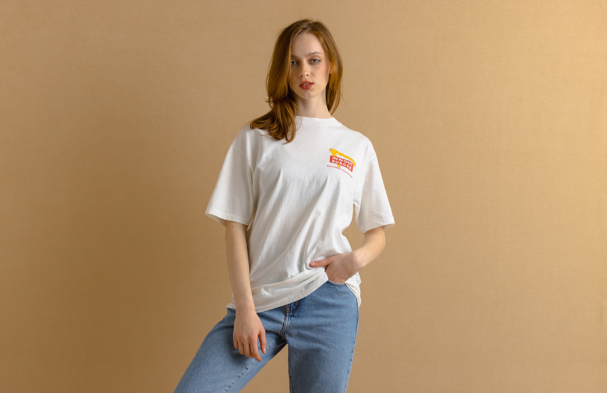 90s Vintage Hanes Tee/ Graphic Print made in USA Graphic T Shirt - Women's Large | Vintage White Graphic Print Tee