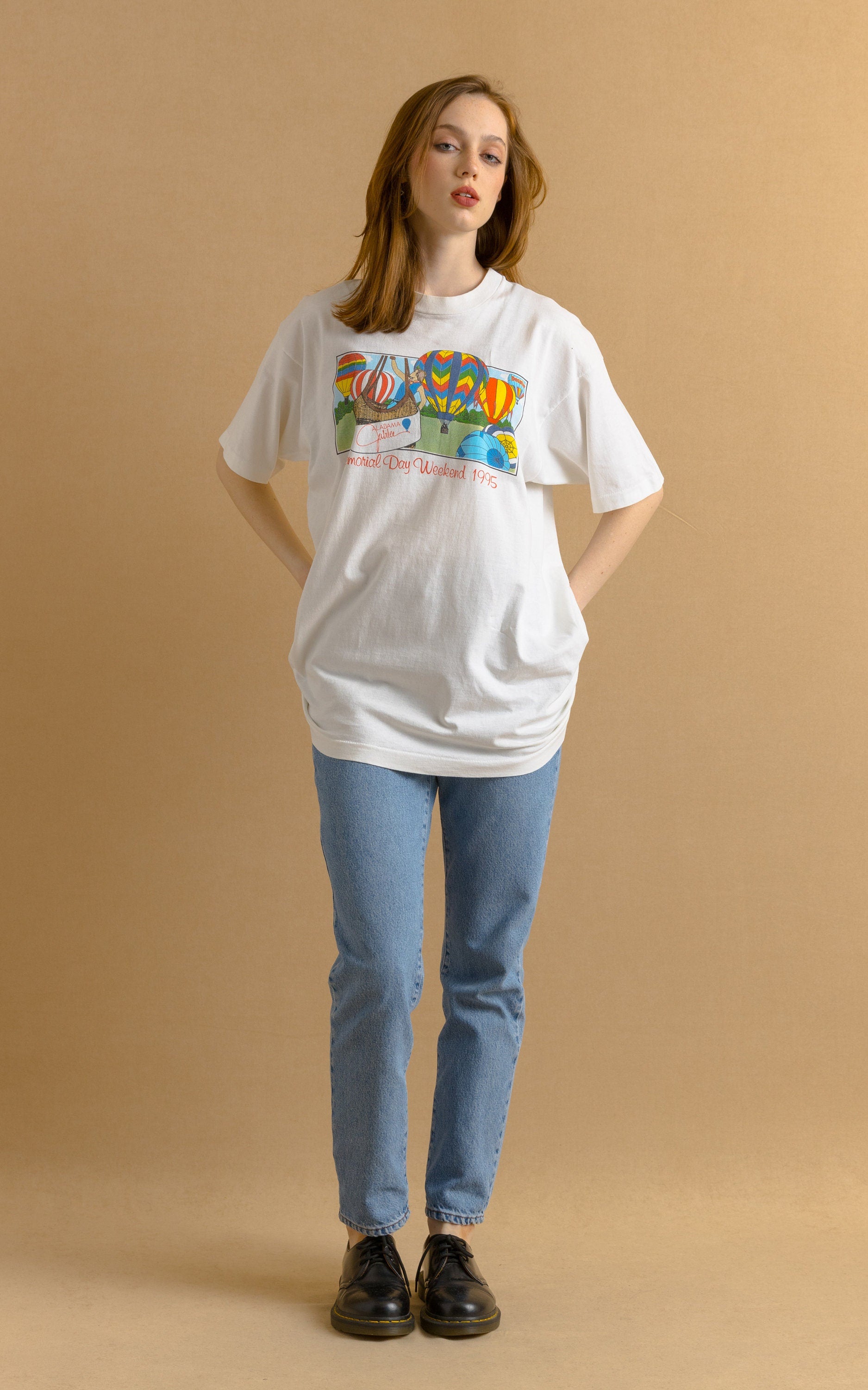 1995 Weekend Vintage Graphic Print Logo Cotton T-shirt/ Vintage White Graphic Print Tee Xlarge