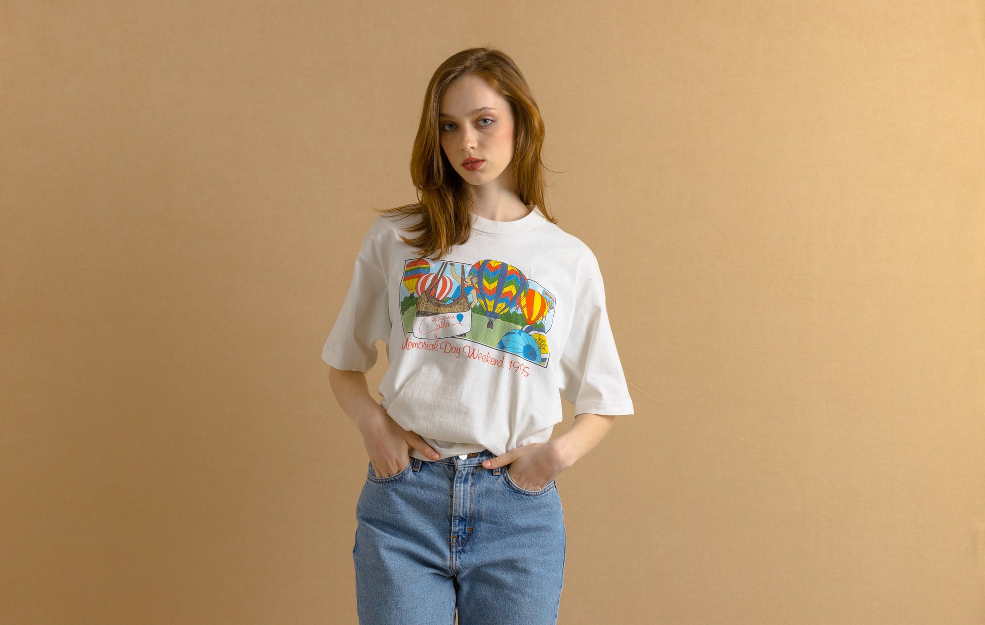 1995 Weekend Vintage Graphic Print Logo Cotton T-shirt/ Vintage White Graphic Print Tee Xlarge