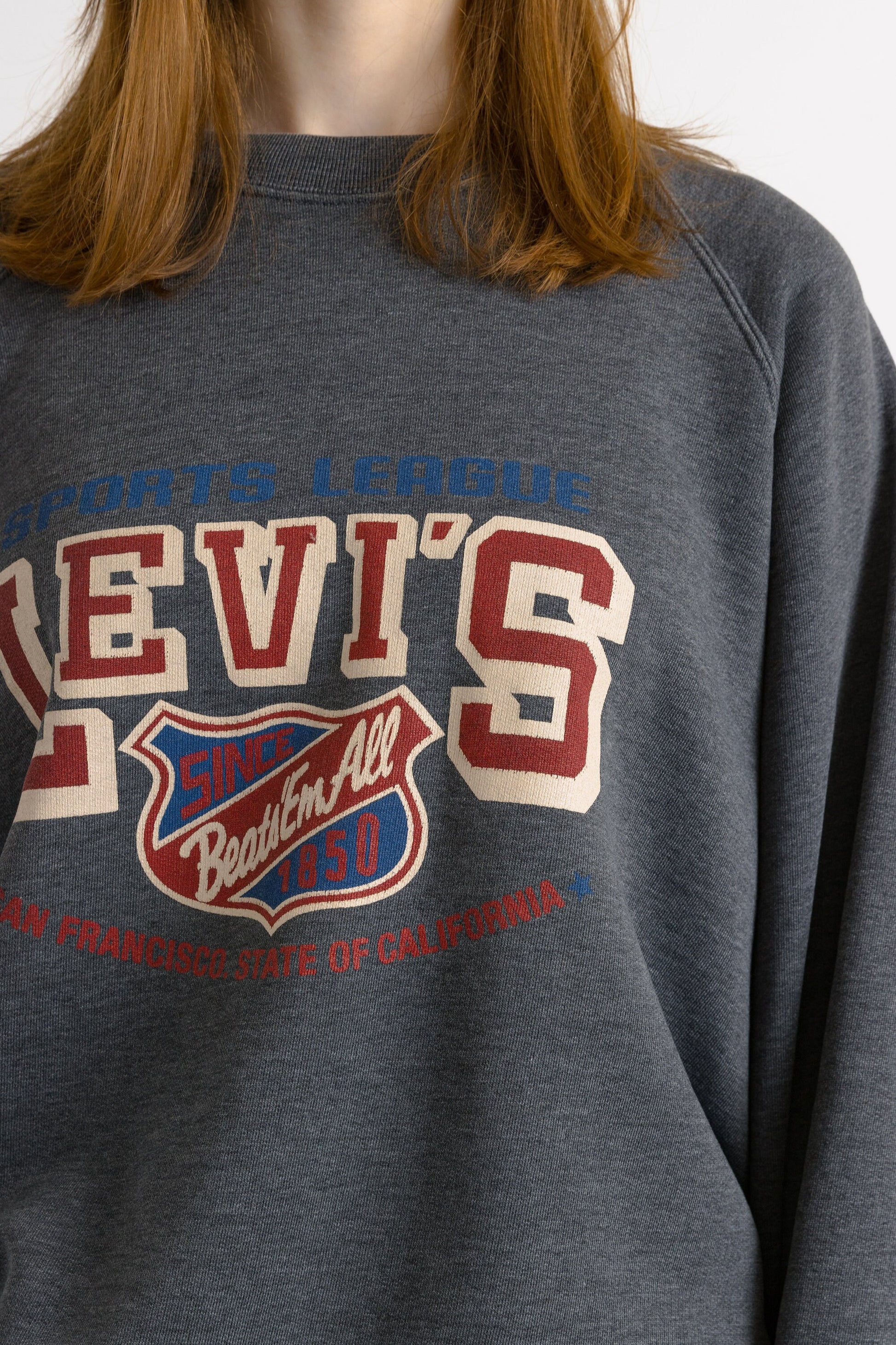 Vintage 90's Levis Big Logo Gray Unisex Mens Print Sweatshirt size XLarge Rave Clothing Print Crew Neck Jumper