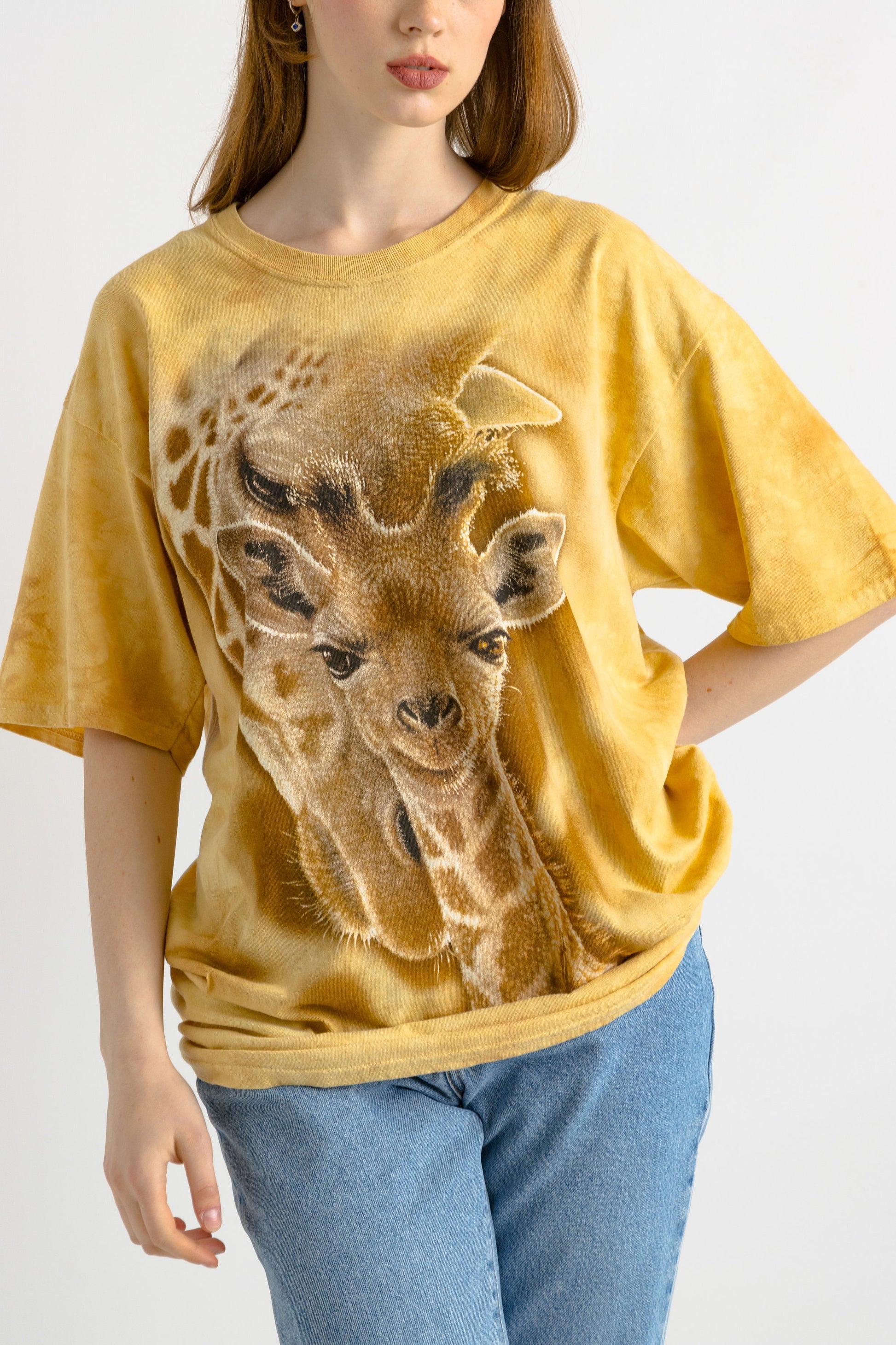 00s Vintage The Mountain Tshirt I Animal Giraffe Graphic T Shirt - Women's L | Vintage Yellow Graphic Print Tee