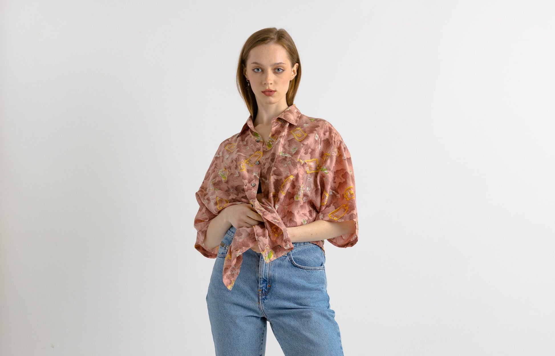 Vintage patterned blouse 80s / vintage woman blouse 100% Silk abstract pattern / vintage summer women shirt / Vintage jacket shirt