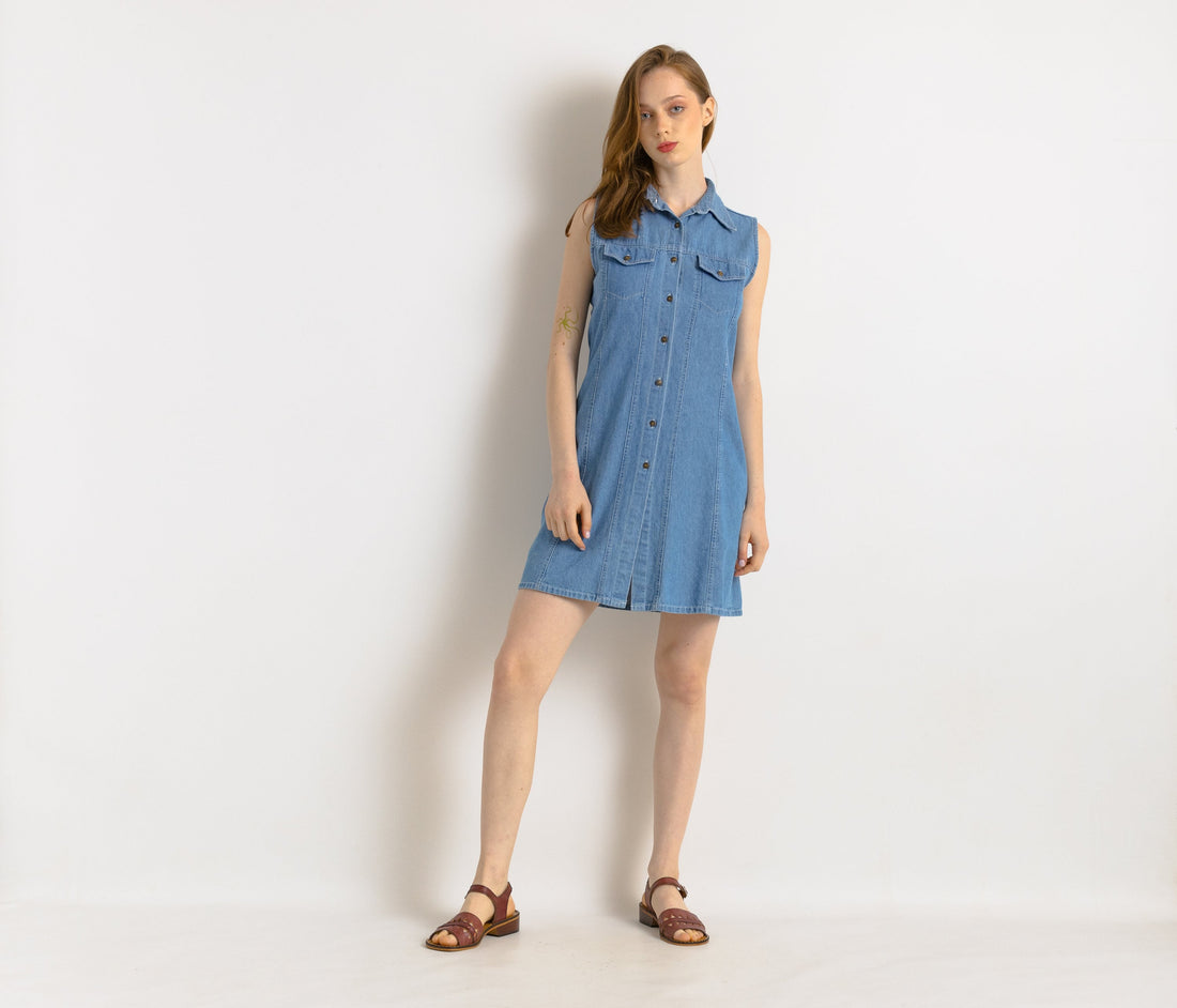 80s Vintage Denim Buttons Up Denim Mini Length Dress size Small/ Vintage Summer Mini Grunge Dress/ Mini Blue Dress