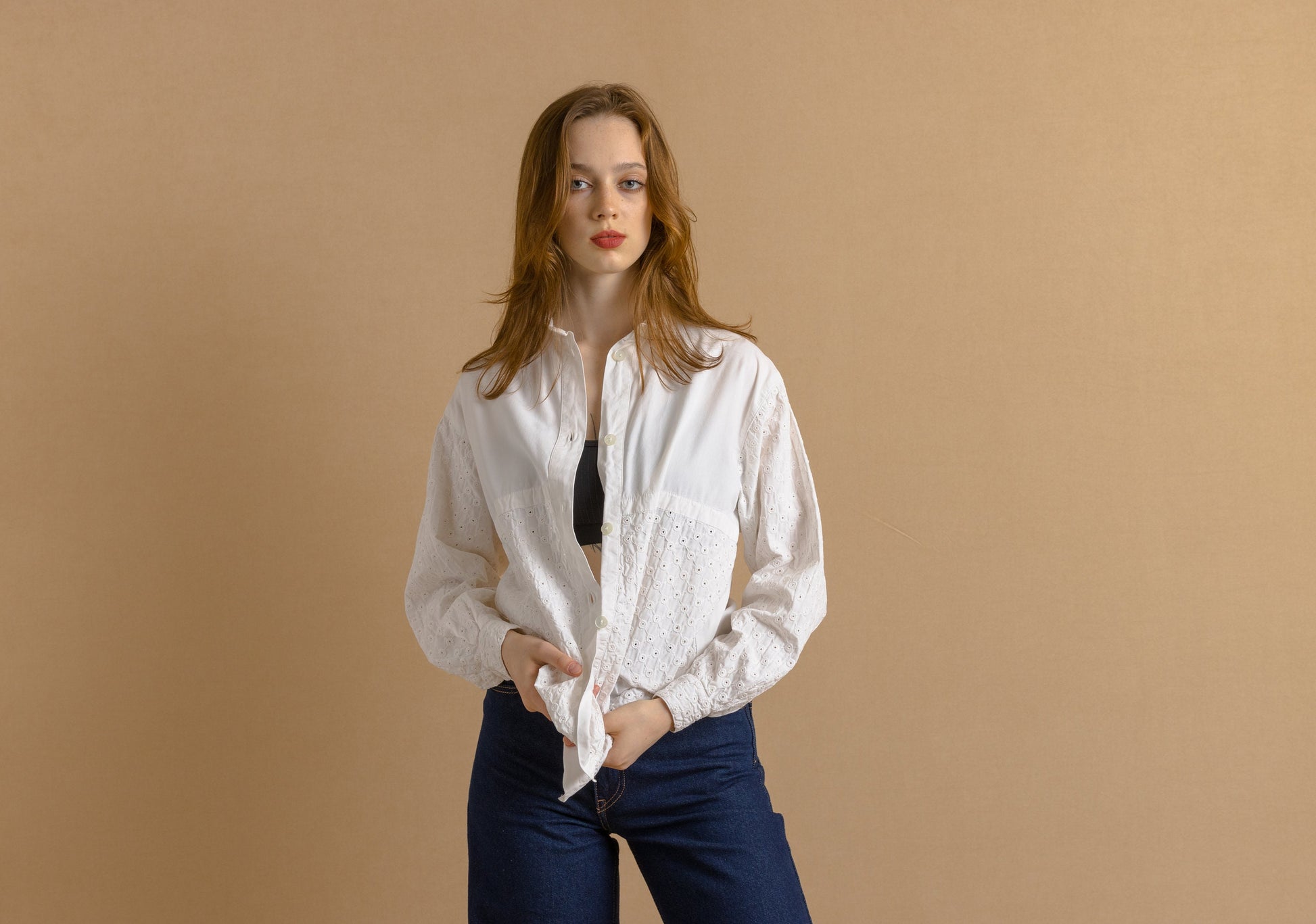 Vintage White Classic Cotton Logo Long Sleeve Buttons Up Woman Shirt/ Vintage White Blouse Shirt with Lace Detailed size Small