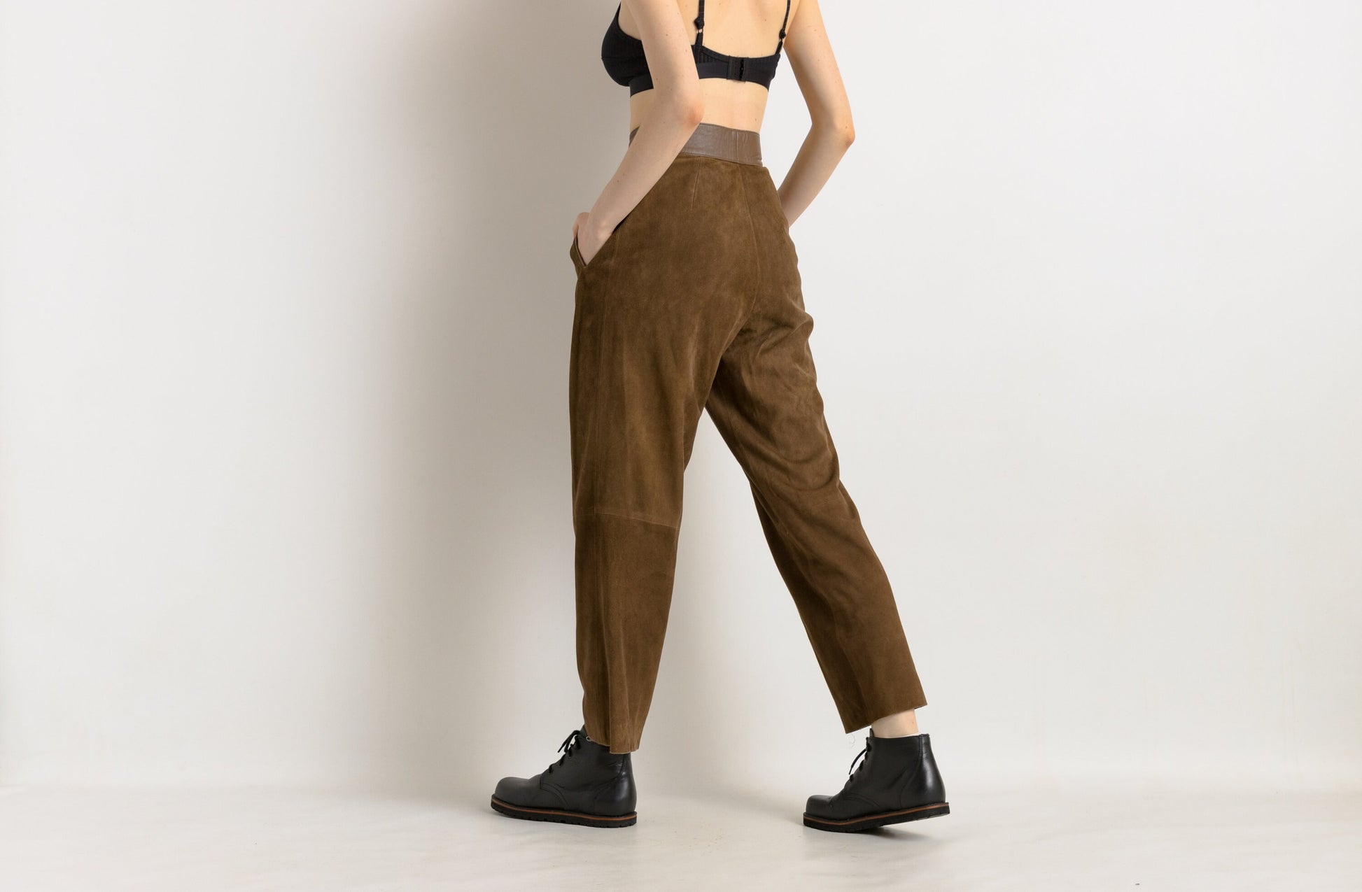 80s Vintage High Waisted Leather Woman Pants size Medium/ Vintage woman leather brown trousers/ vintage woman clothing/ vintage woman