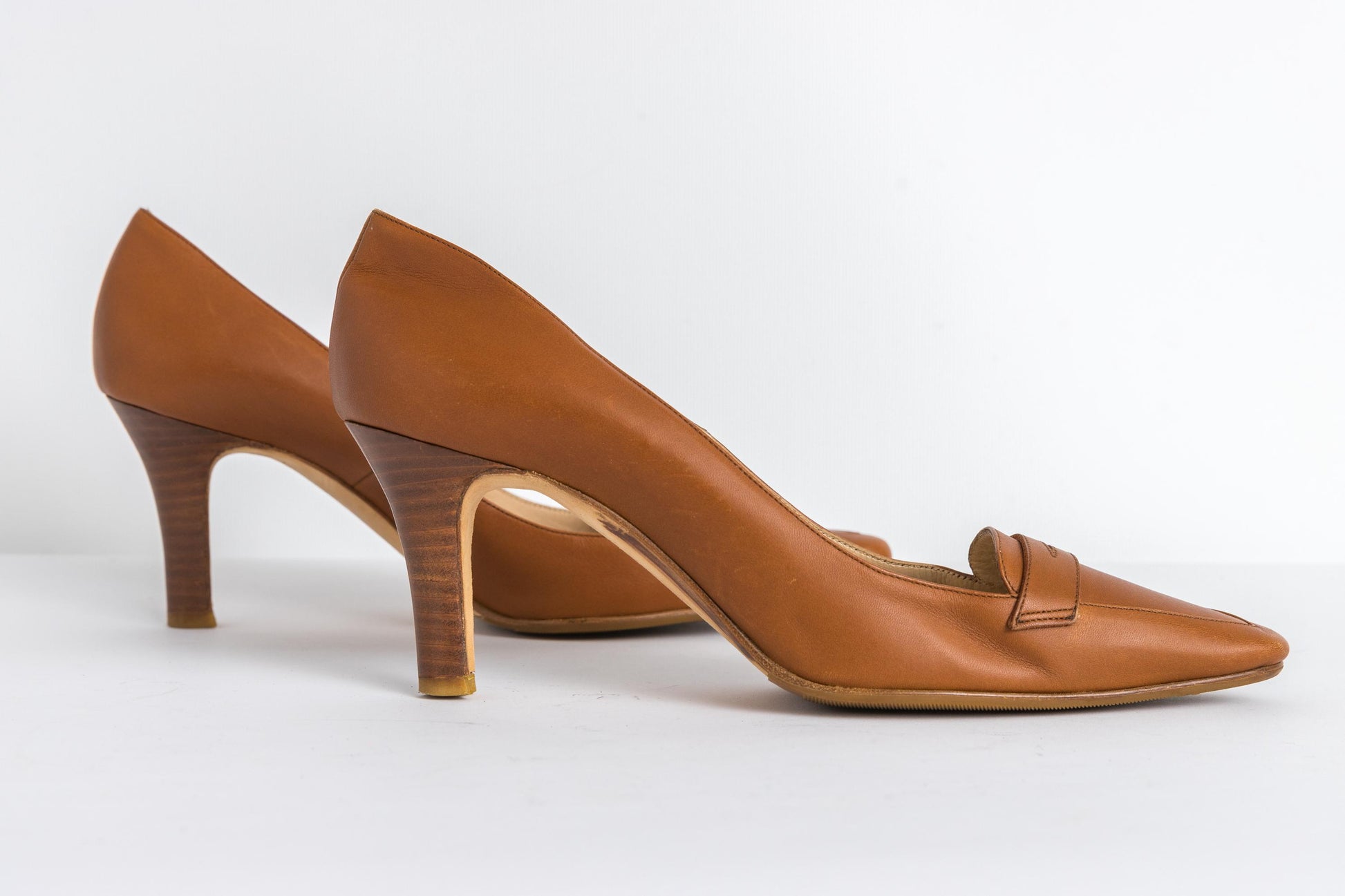 MANOLO BLAHNIK vintage 2000 high heel pumps- sand and tan leather-woman size 37 1/2