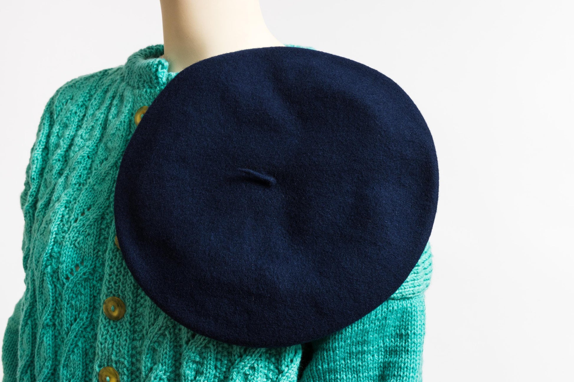 70s Vintage Style Woman Retro 100% Wool Hat 7687/ Vintage Woman Navy Blue Beret/ Retro Woman Der Beret size Small