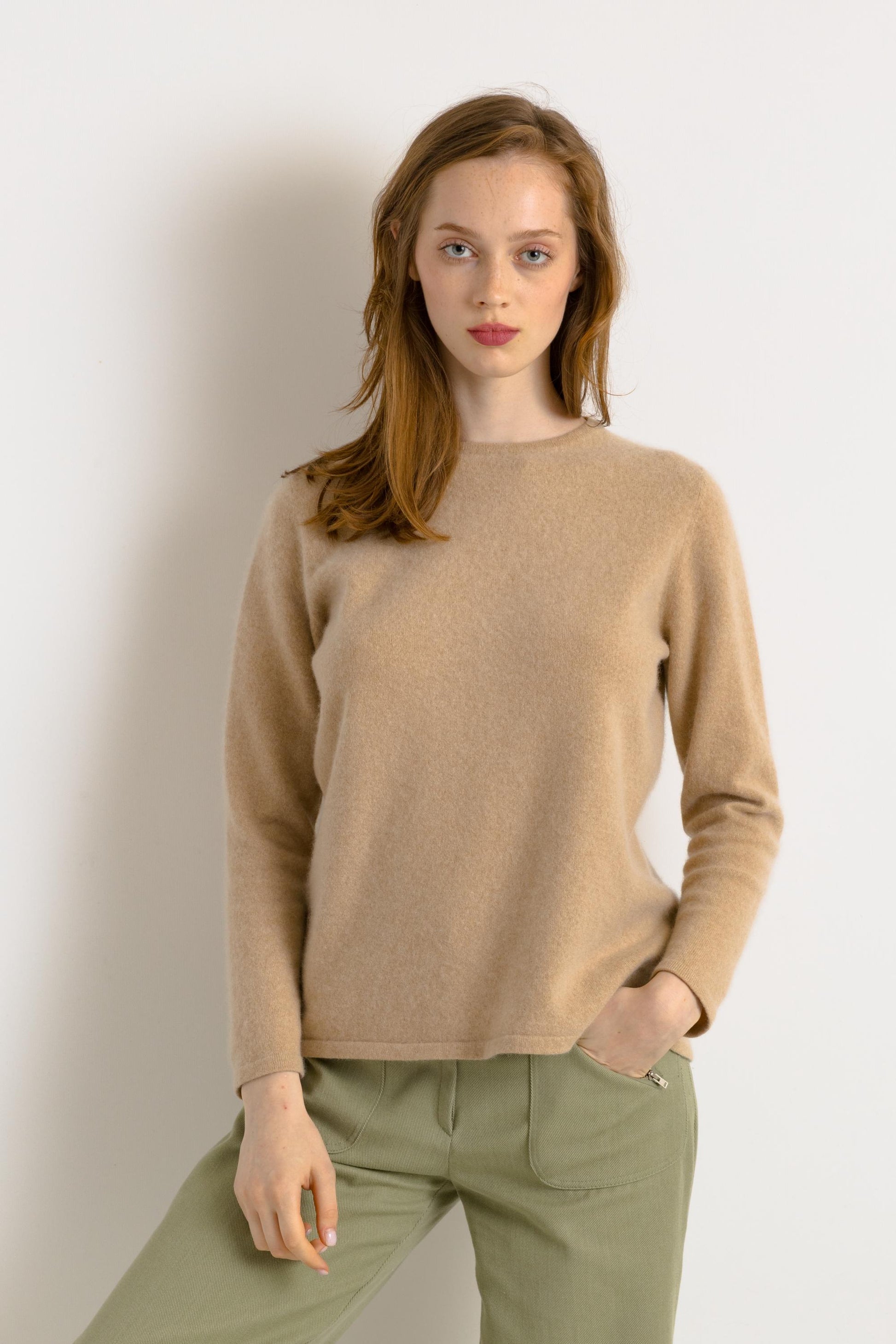 Vintage Cashmere Beige Knit Sweater. Womens Jumper Camel Jumper Minimalist Sweater Knitwear Old Money Sweater . size Small