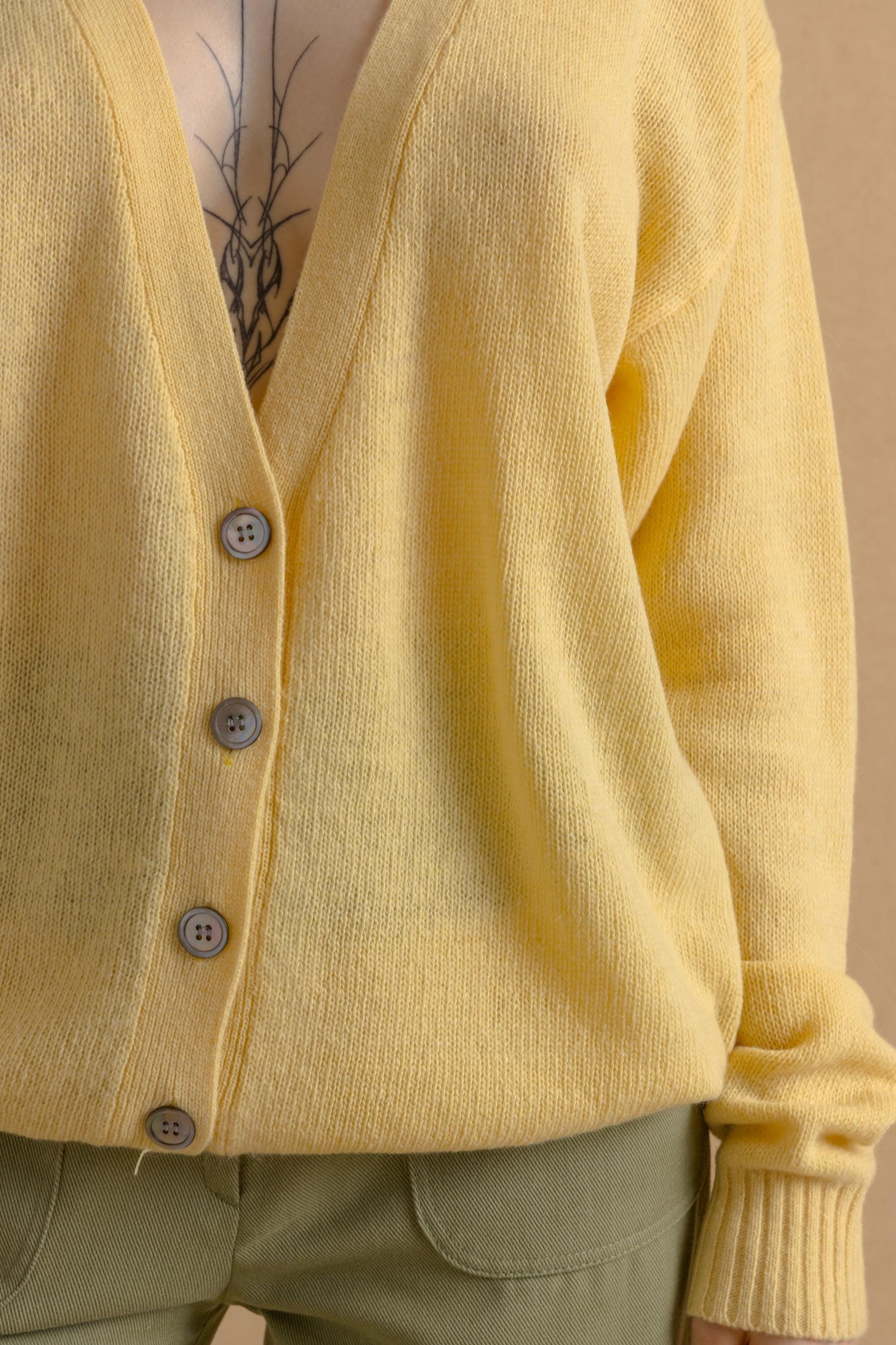 80s Vintage Yellow Casual V Neck Wool Knitted Sweater Jumper Buttons Up Cardigan Present Womans Wear Vintage Clothes Size Large