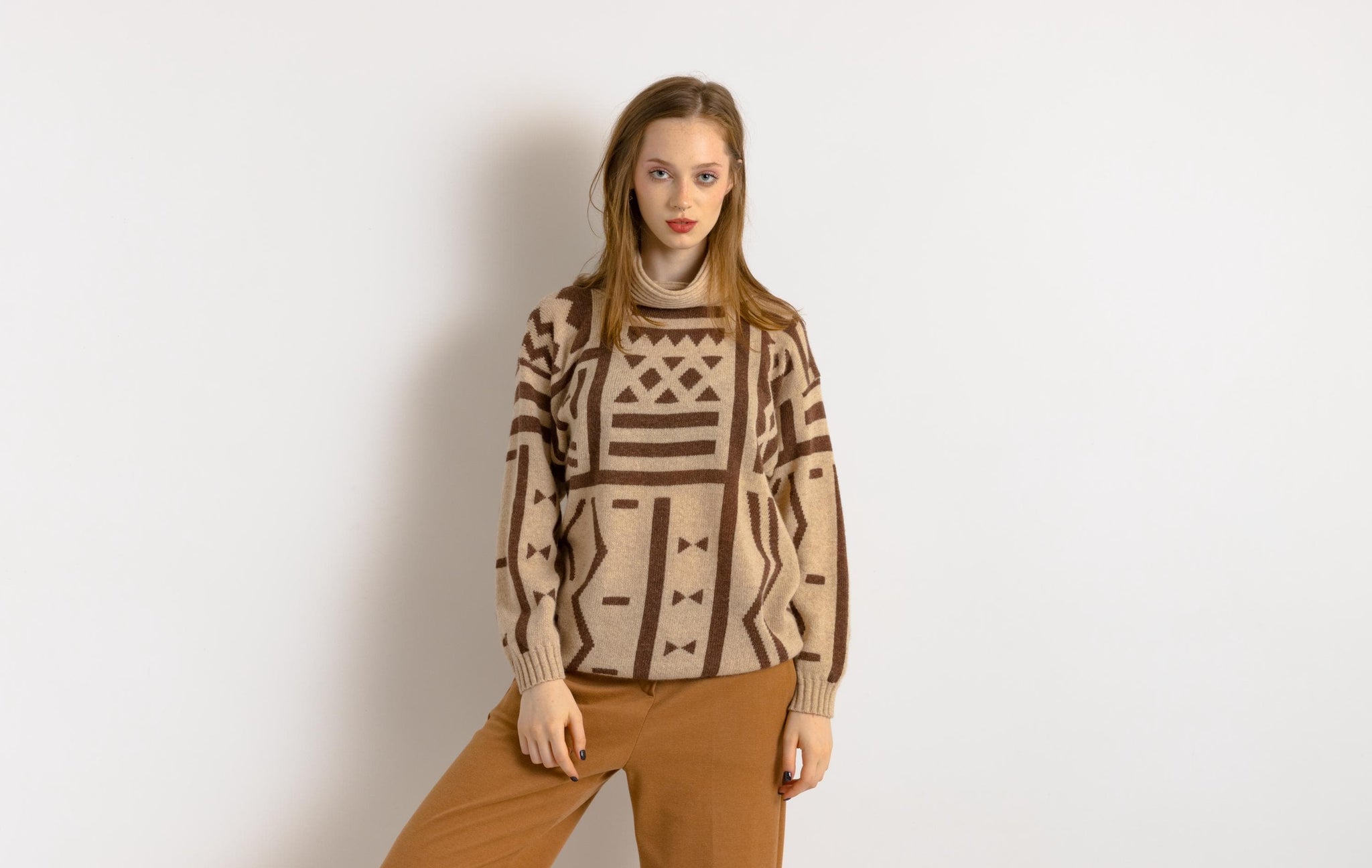 70s / 80s Italian pattern sweater, hipster beige and brown graphic pattern sweater, lambswool women's pullover, Small