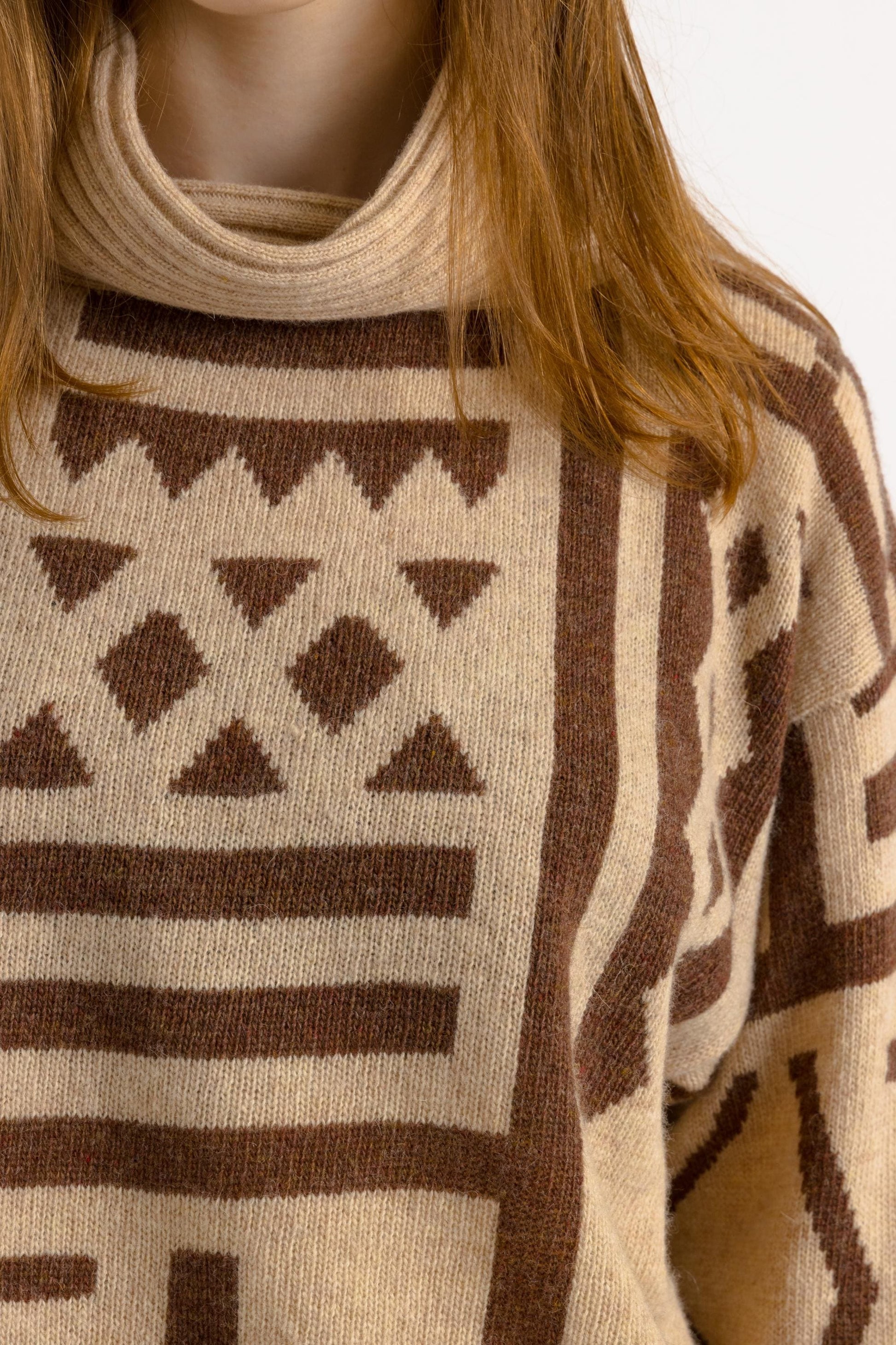 70s / 80s Italian pattern sweater, hipster beige and brown graphic pattern sweater, lambswool women's pullover, Small