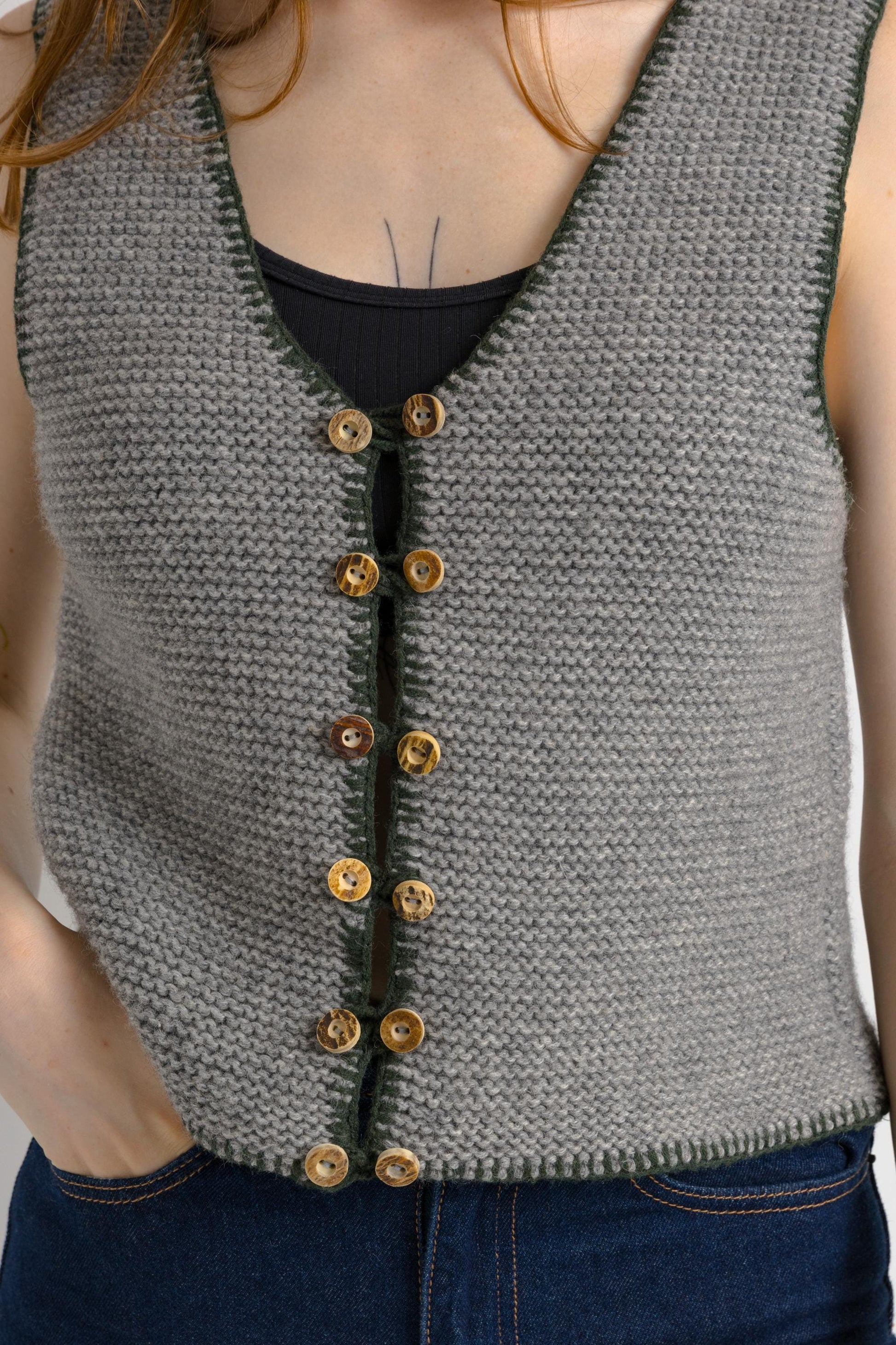 Made In Austria Vintage Dirndl Knit Vest Traditional Trachten Wool Cardigan Tyrol Oktoberfest Folk Vest Womens Bavarian Alpen Waistcoat