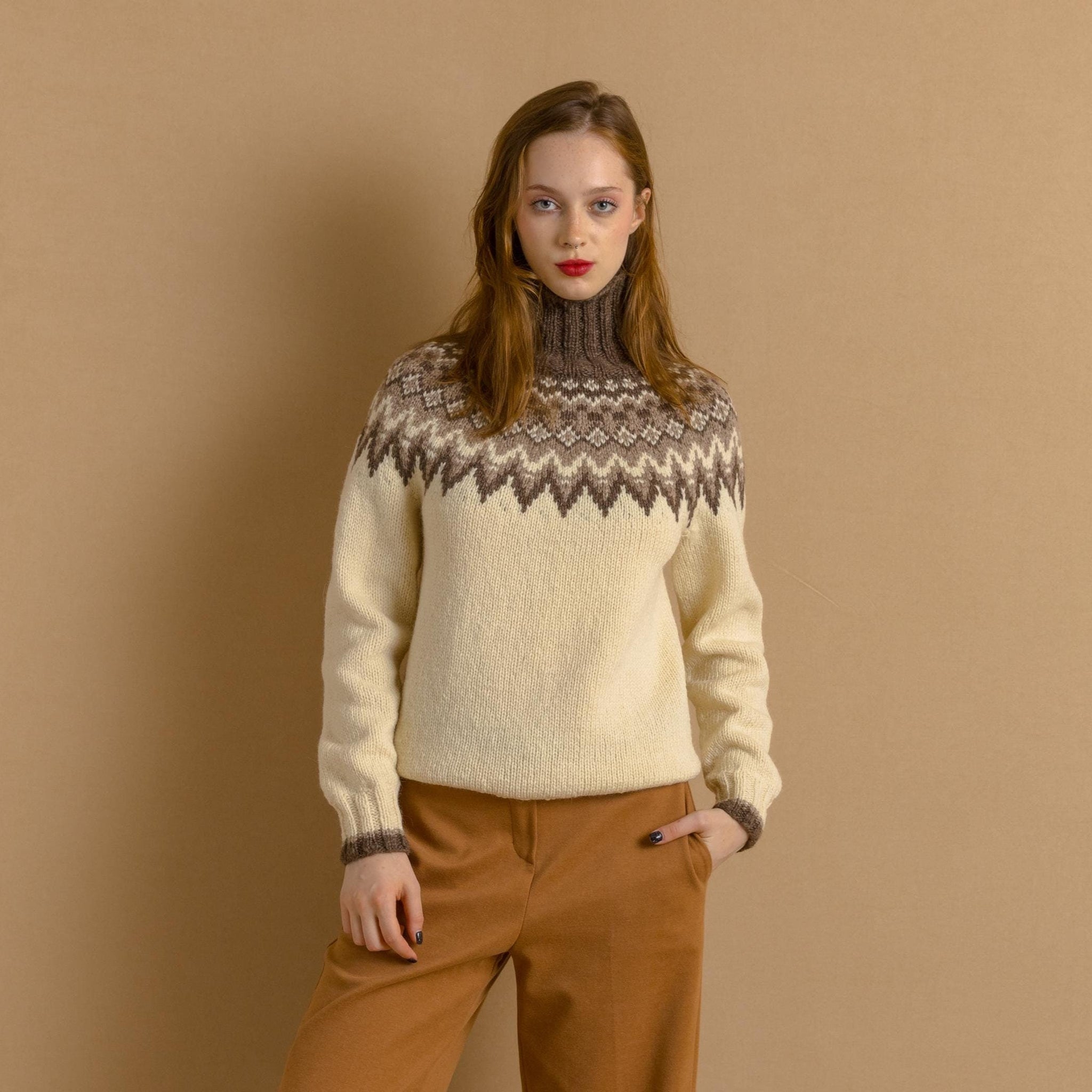 70s Vintage Iceland Norway Knitwear Handknitted Crew Neck Beige Brown Ornament Wool Jumper Sweater size Small