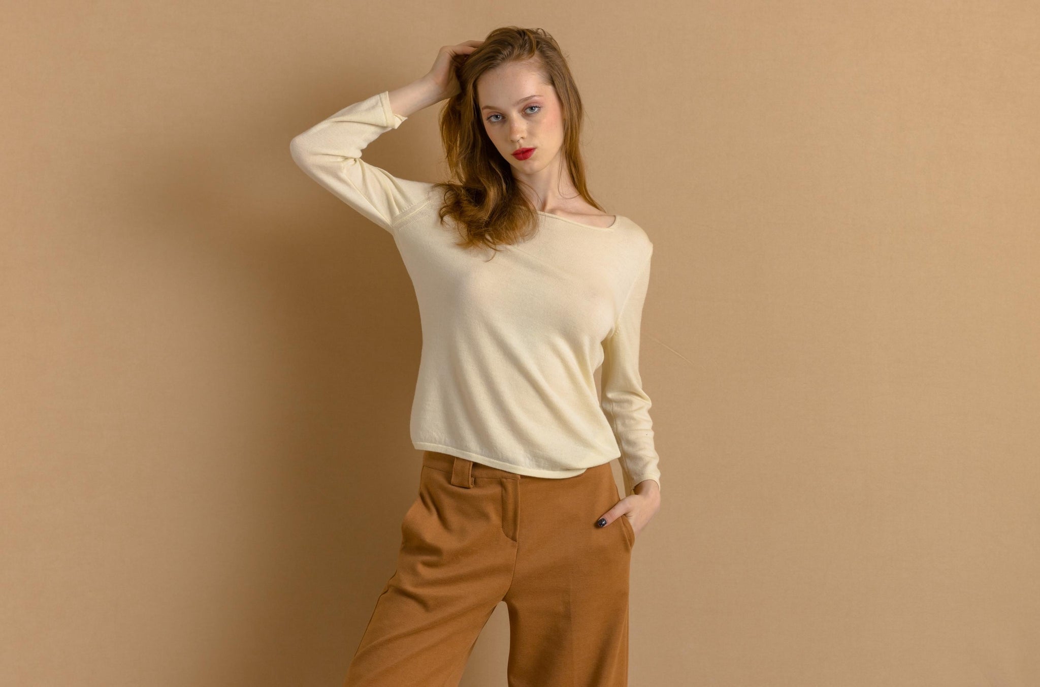 90s Vintage 100% Lambswool VBoat Neck Beige Sweater Jumper Top Girlfriend Present Womans Wear Vintage Clothes 4892 Woman Small