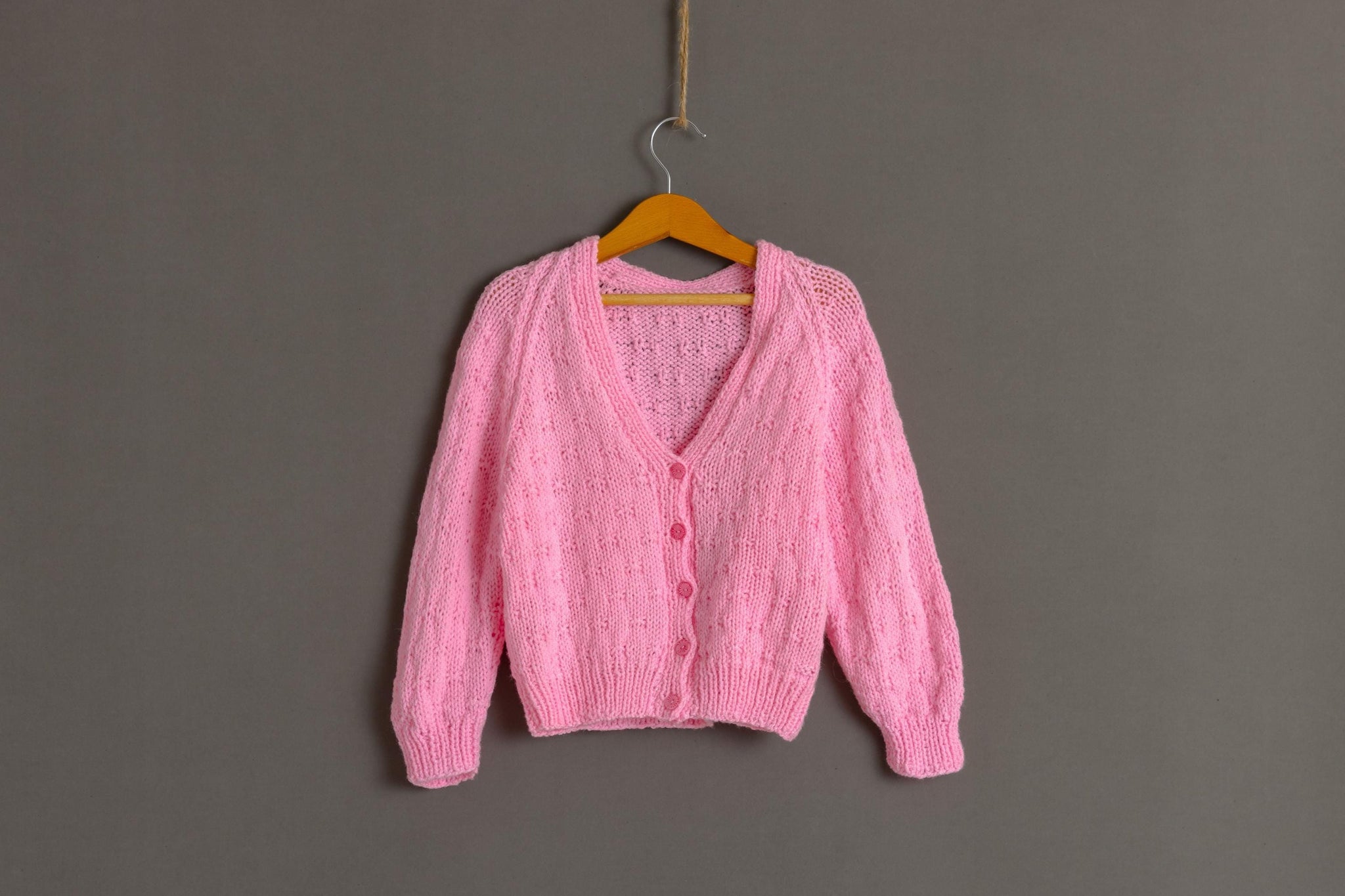 Preloved Vintage Kids Girl Pink Knitted Buttos Up Cardigan size 5 years 110 cm